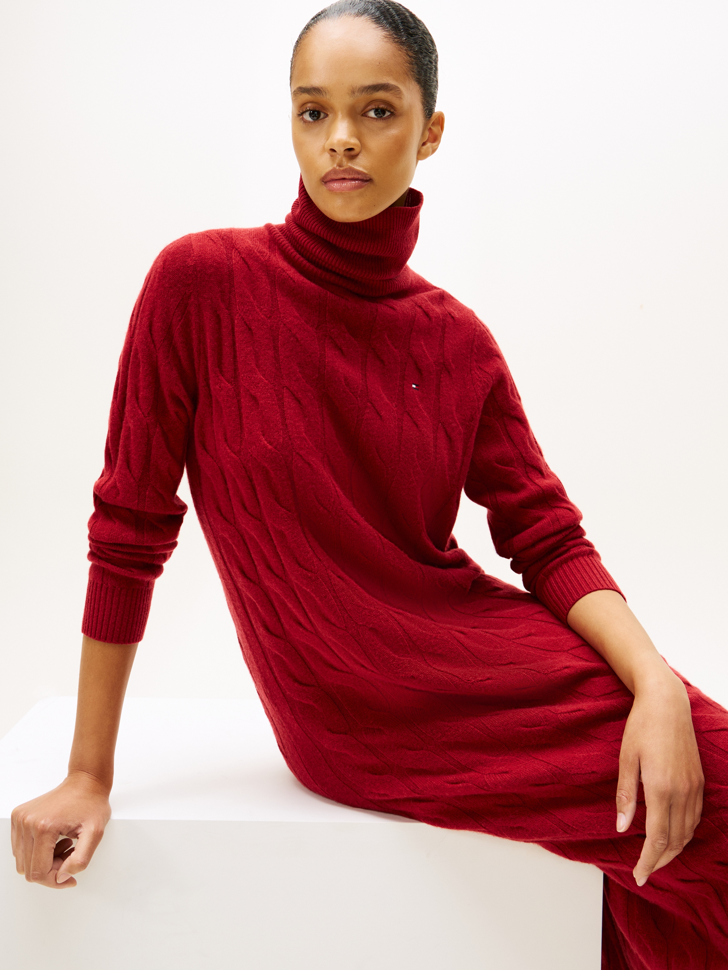 Tommy Hilfiger Strickkleid »SOFT WOOL CABLE ROLL-NK LS DRESS« Wolle, mit Zopfmuster