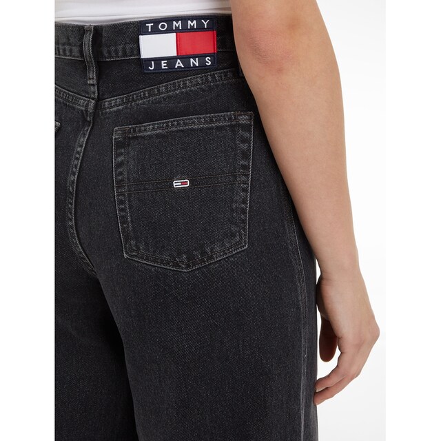 Tommy Jeans Weite Jeans, mit Tommy Jeans Logobadges online bestellen |  UNIVERSAL