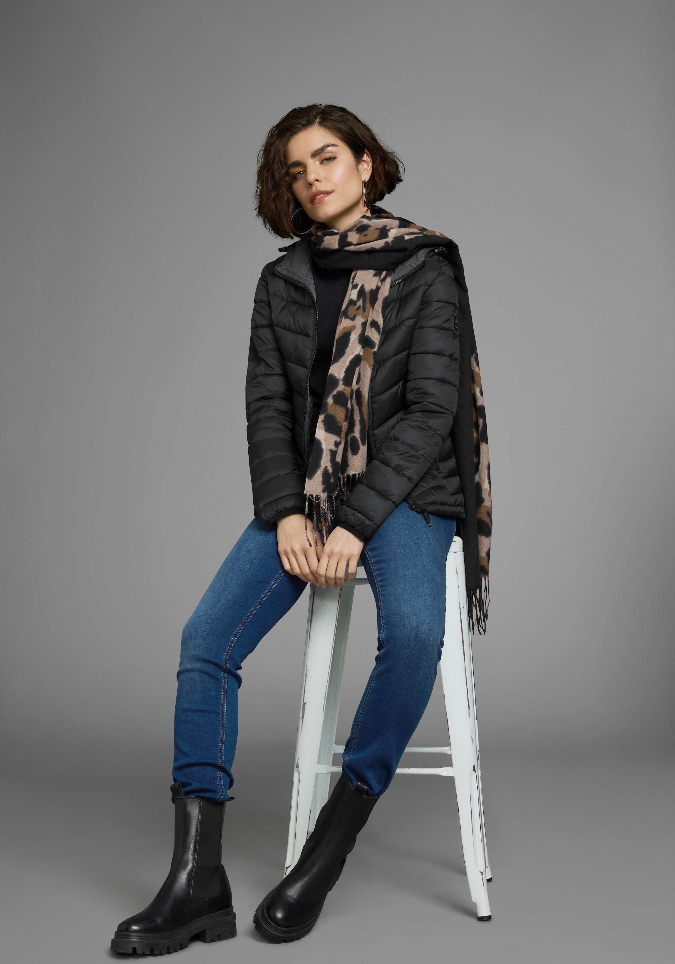 Polarino Steppjacke, mit Kapuze, für kühle Tage, aus leichtem Webmaterial, wasserabweisend