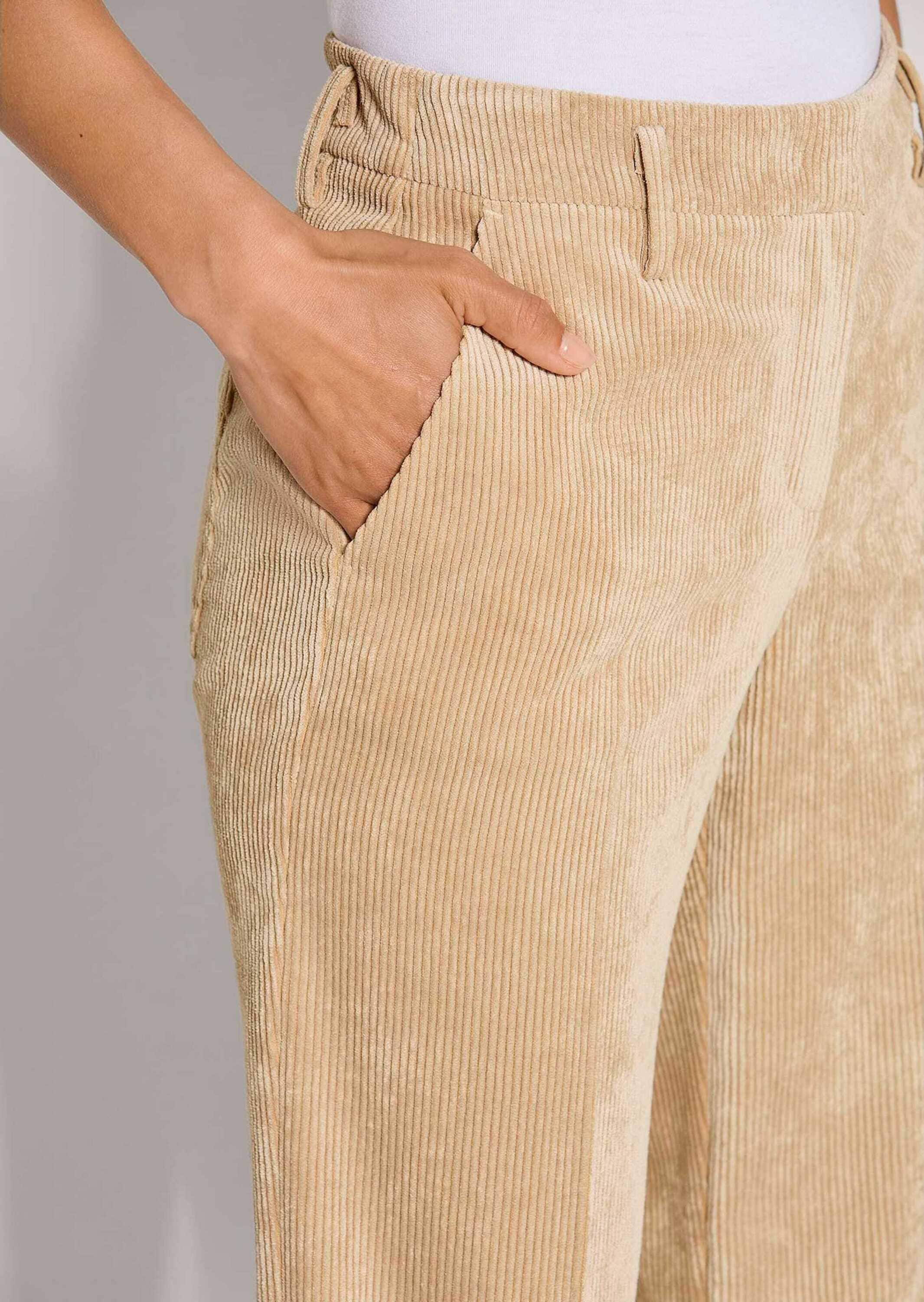 MADELEINE Cordhose »Cordhose Weite Cordhose mit Bügelfalten«