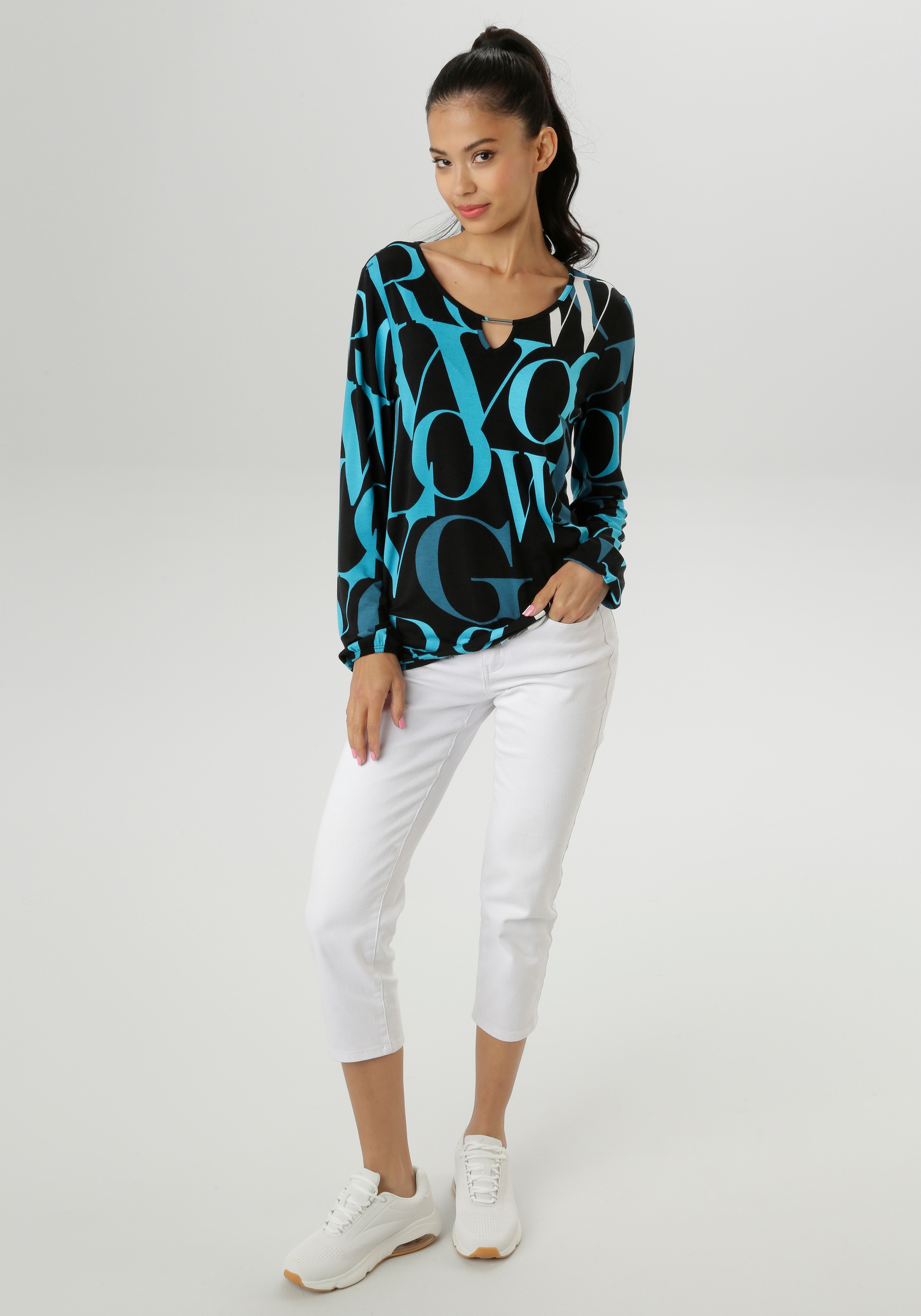 Aniston SELECTED Langarmshirt, mit Cut-out und trendy Buchstabendruck - NEUE KOLLEKTION