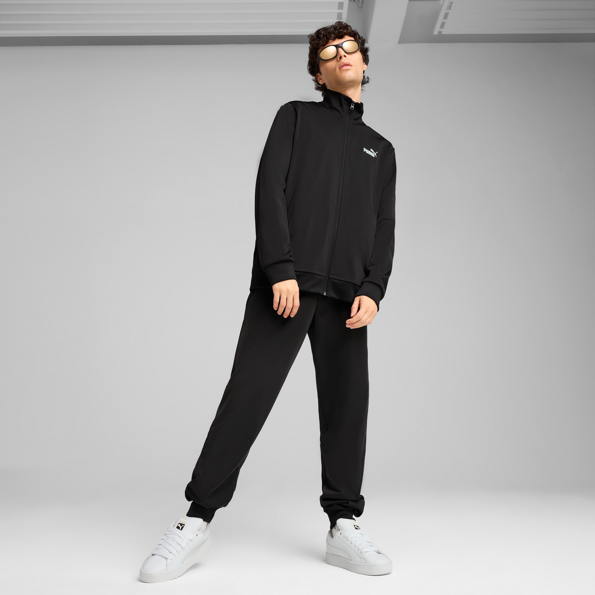 PUMA Trainingsanzug »ESS POLY SUIT CL«, (2 tlg.), Sportanzug im Casual Style