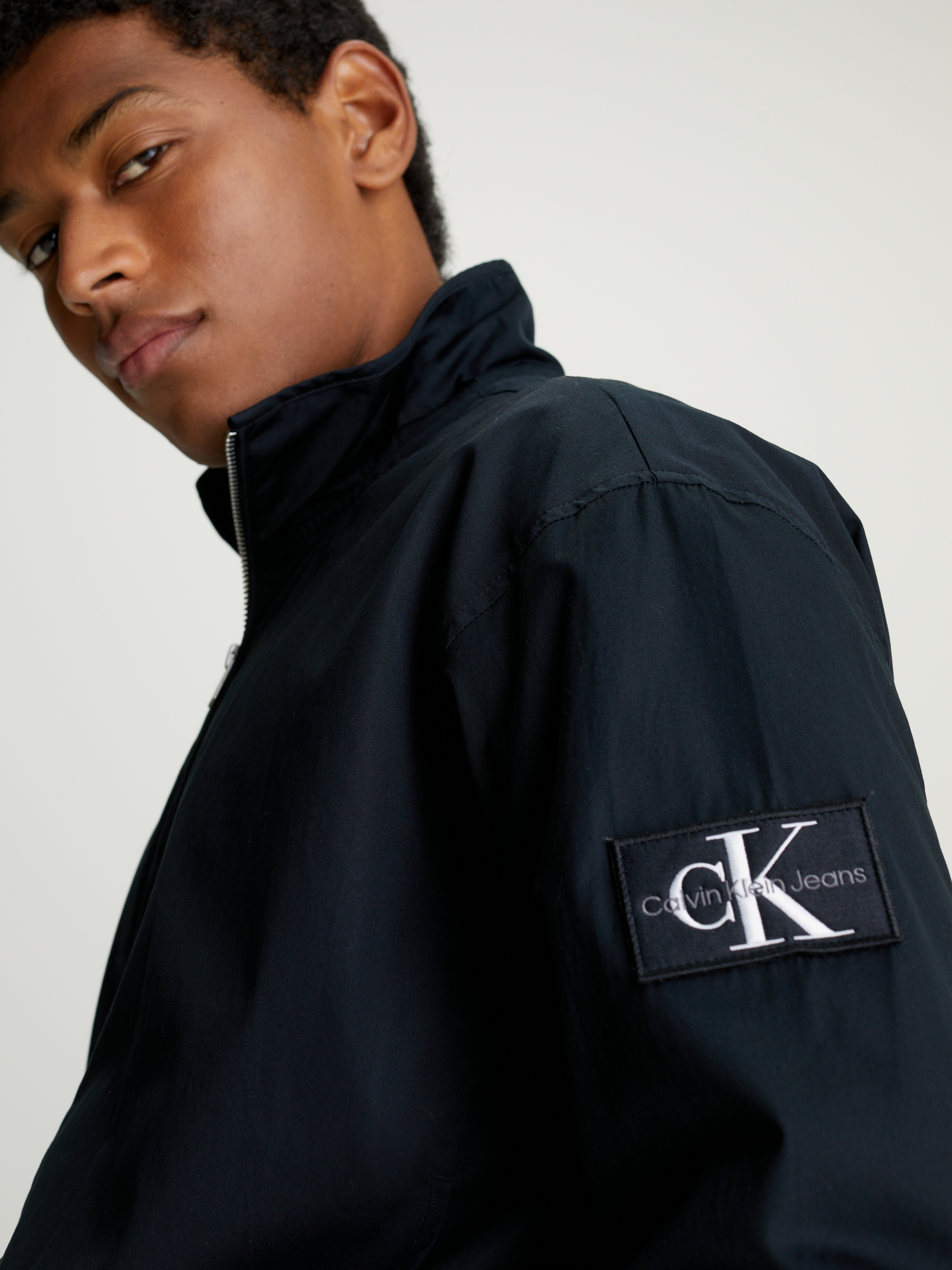 Calvin Klein Jeans Outdoorjacke »CASUAL UTILITY HARRINGTON«, mit Logopatch