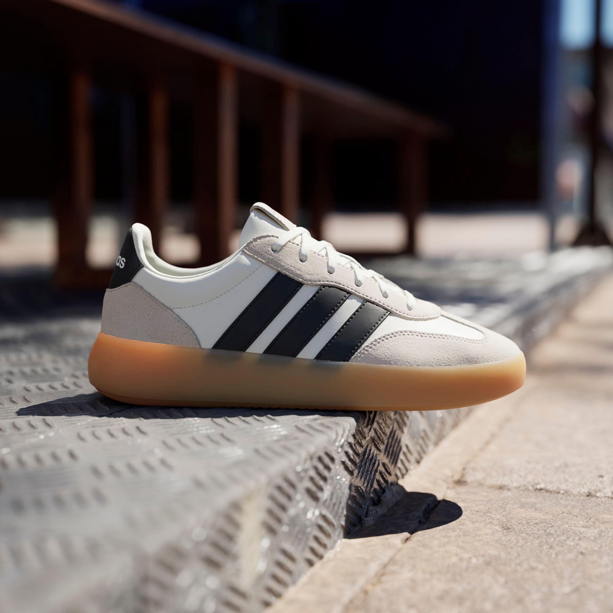 adidas Sportswear Sneaker »BARREDA DECODE«  inspiriert vom Design des adidas handball spezial