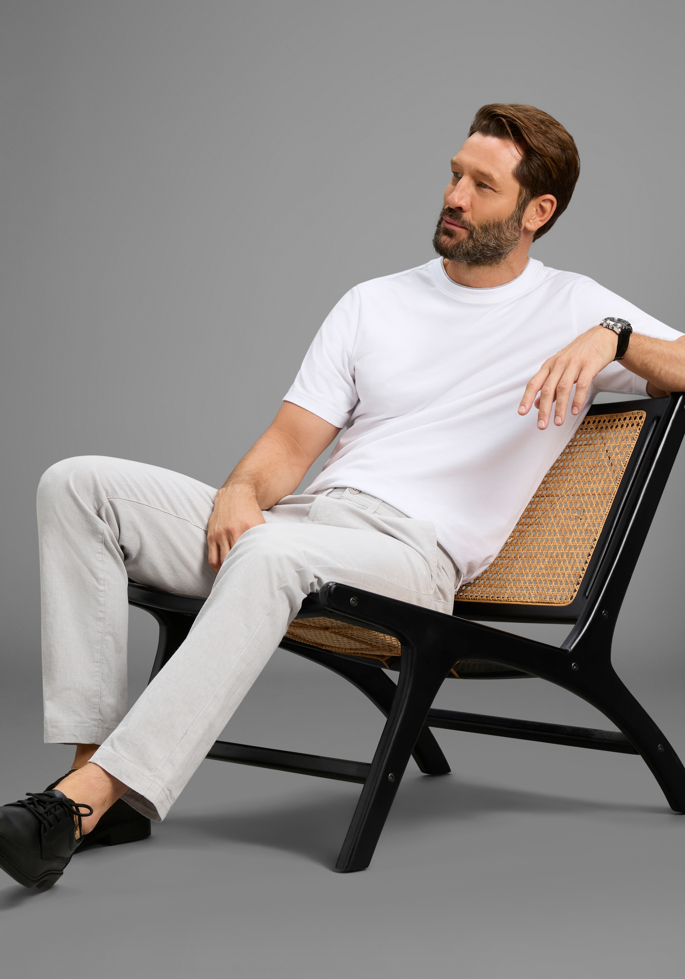 Man's World Chinohose  leichte Struktur im Gewebe