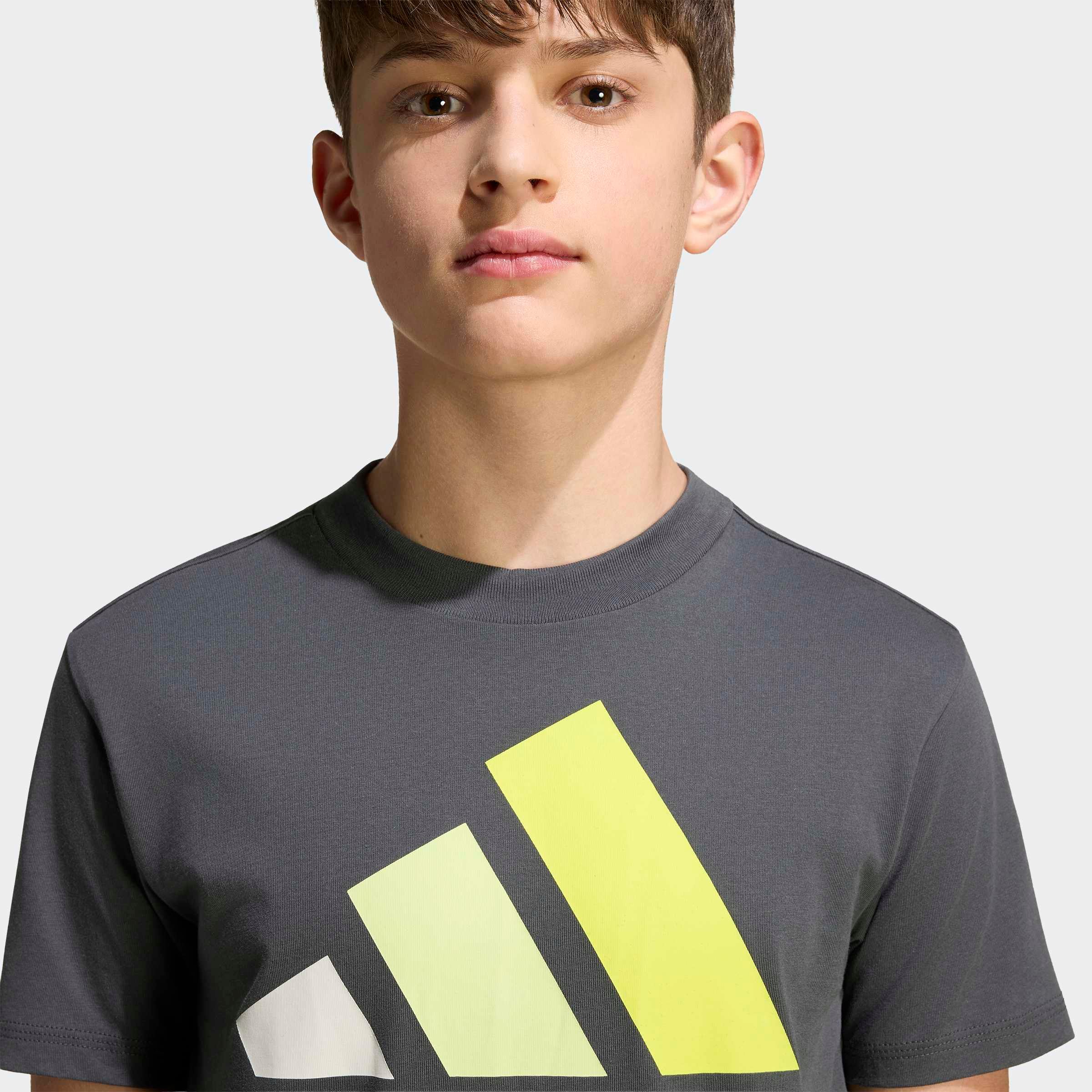 adidas Sportswear T-Shirt »ESSENTIALS KIDS« für Kinder und Teens, mit Rundhalsausschnitt, aus 100 % Baumwolle