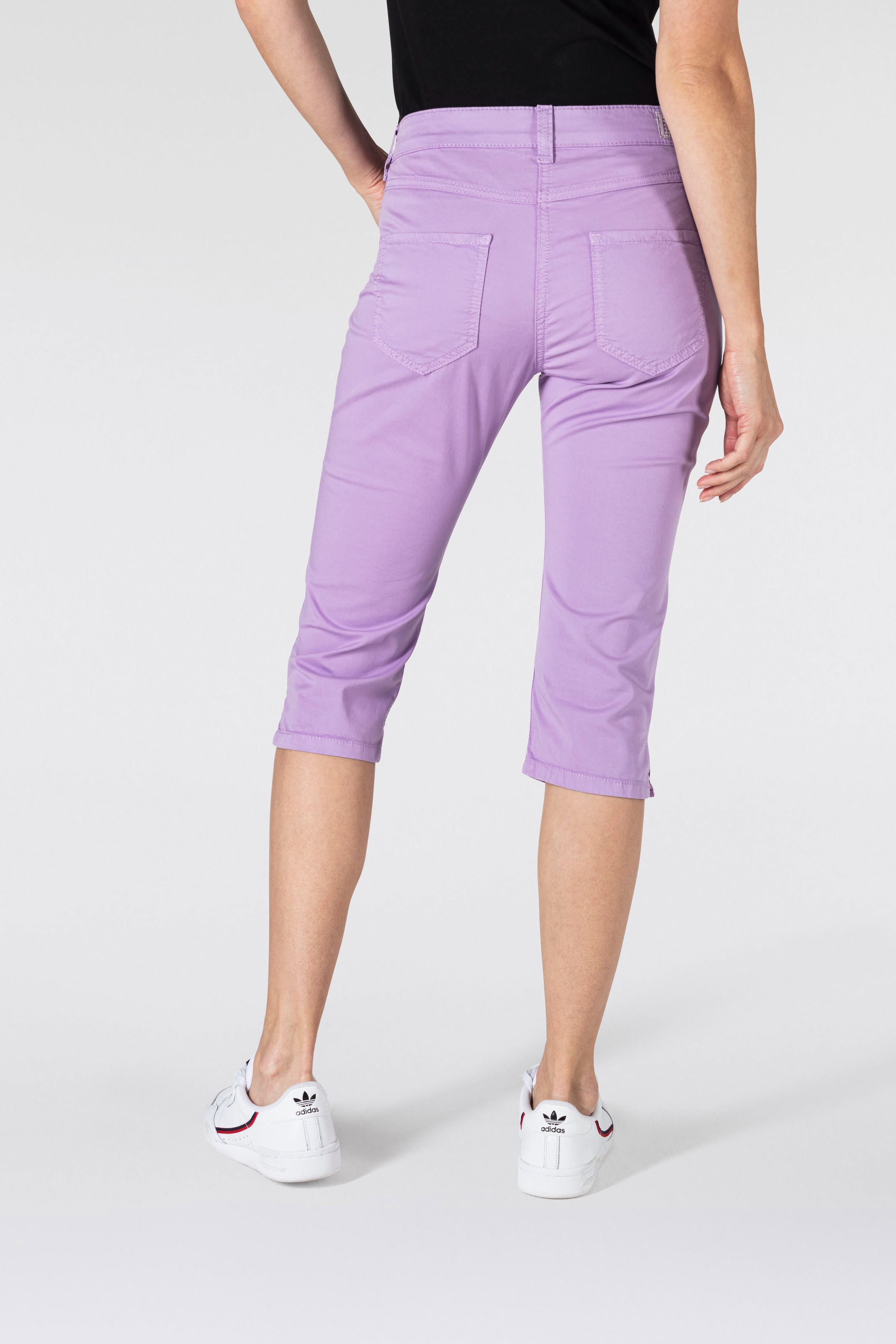 MAC Caprihose »Capri-Summer-Clean«, Sommerhose Kniebedeckend mit kleinem Schlitz am Saum