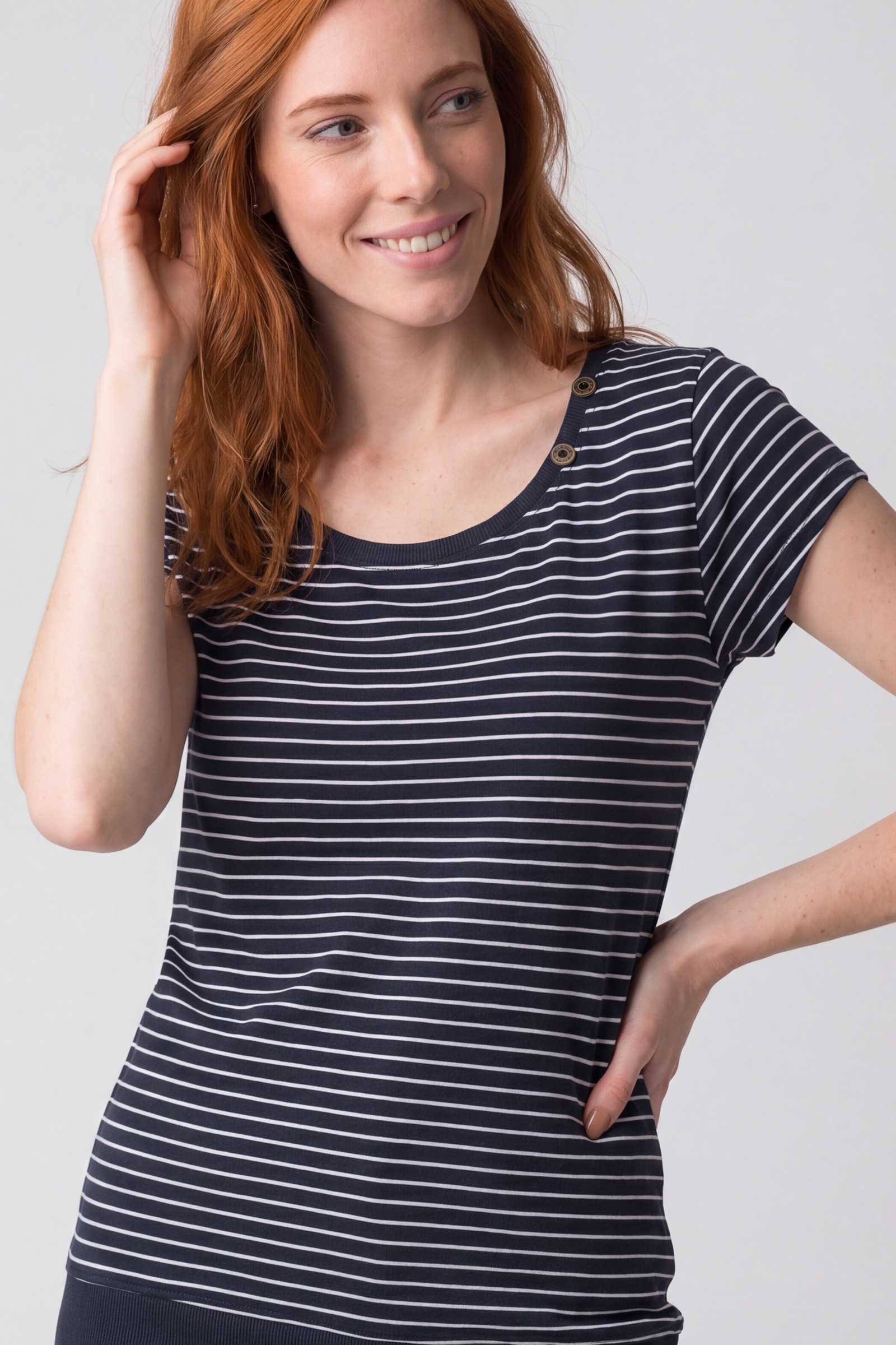 Alife & Kickin Rundhalsshirt Kurzarm mit feinem Streifenmuster, Scoop-Neck und Rippbund