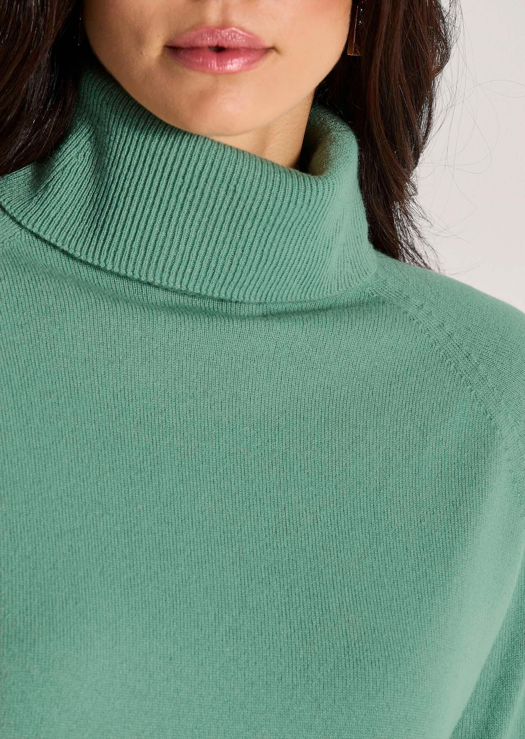 MADELEINE Rollkragenpullover »Kaschmirpullover Rollkragenpullover mit Rippstrick-Details« Aus Good-Cashmere