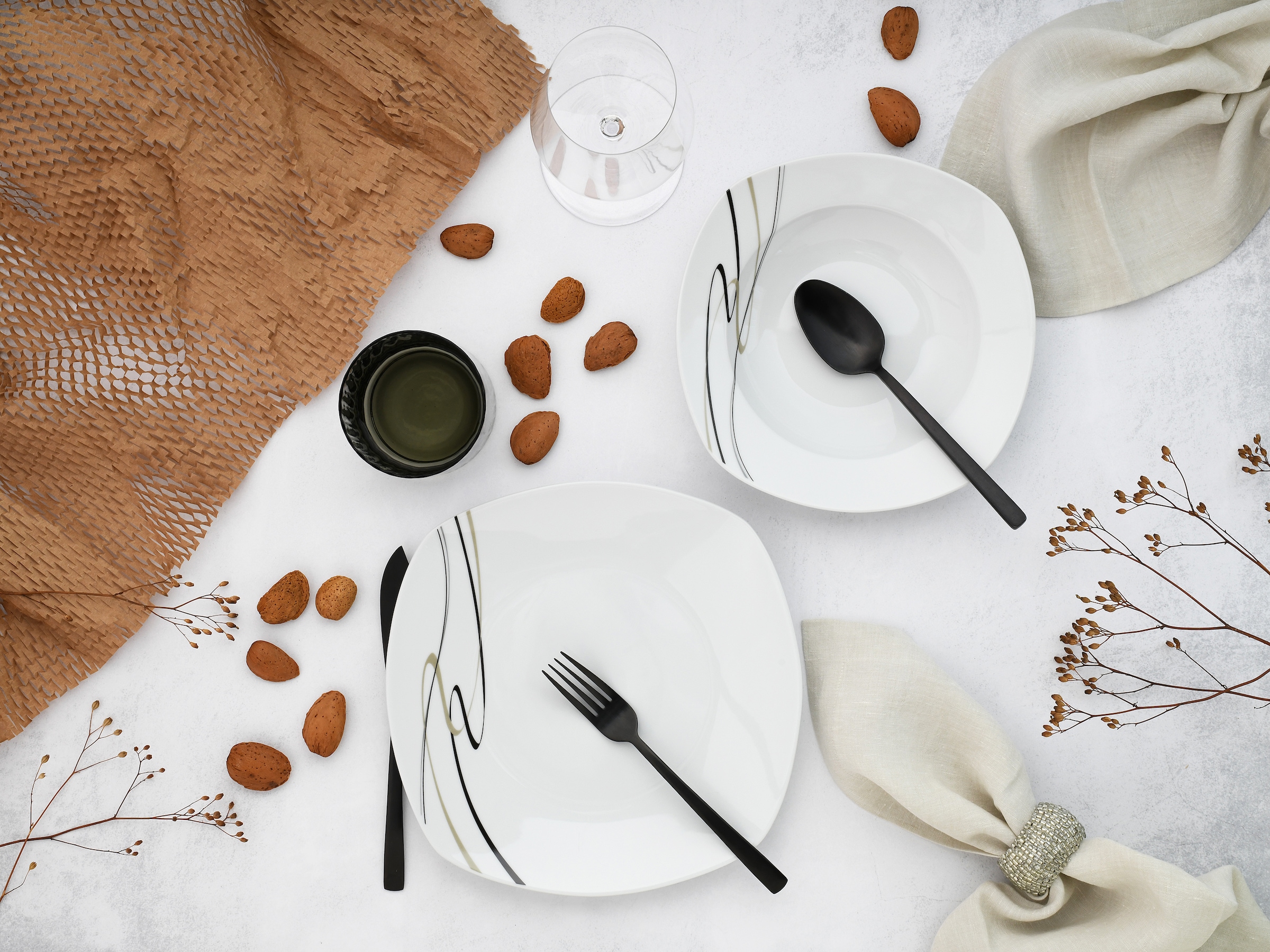 CreaTable Tafelservice »Amelie Piazza, Tafel-Service 12-tlg« Teller Set, Elegant, Schwungvoller Liniendekor