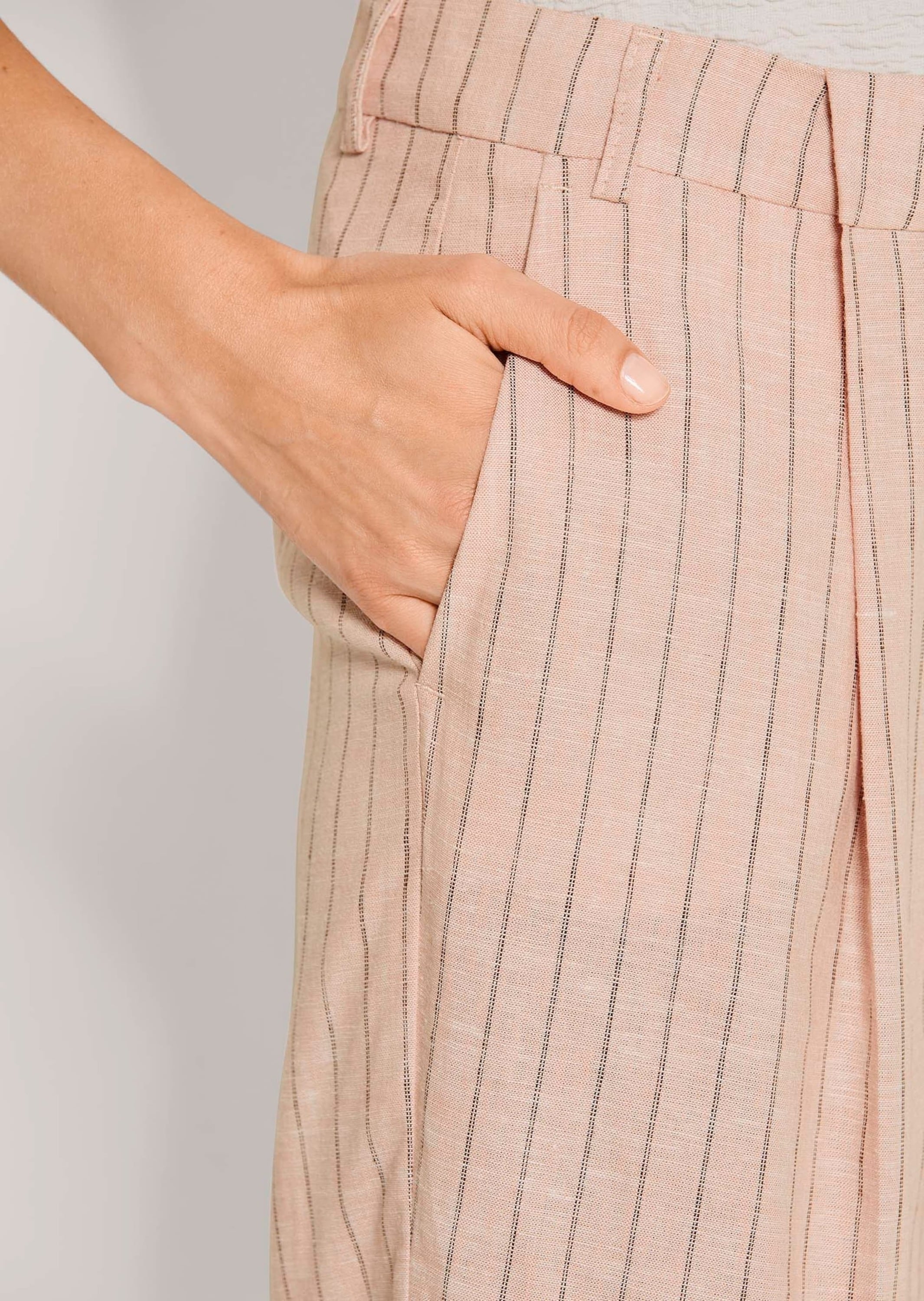 MADELEINE Stoffhose »Leinenhose Bundfaltenhose mit Nadelstreifen«