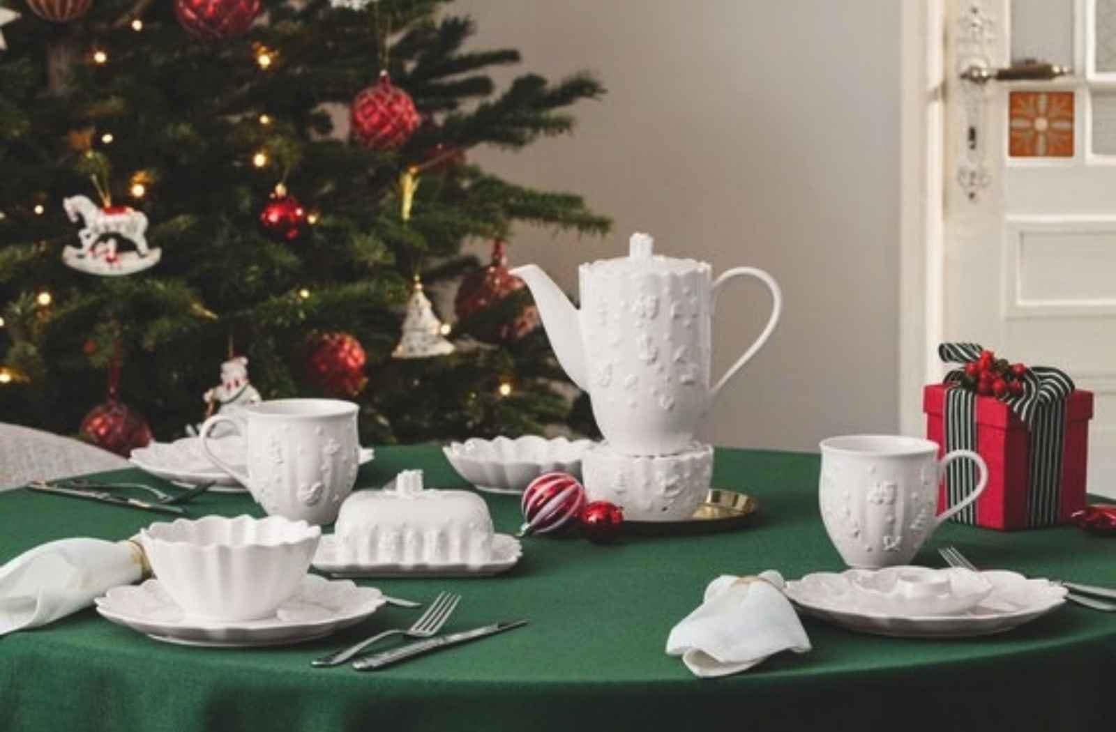 Villeroy & Boch Schale »Schalen-Set Toy's Delight Royal Classic 2-tlg. weiß« 2 Stk. aus Porzellan Spülmaschinenfest, Mikrowellensicher