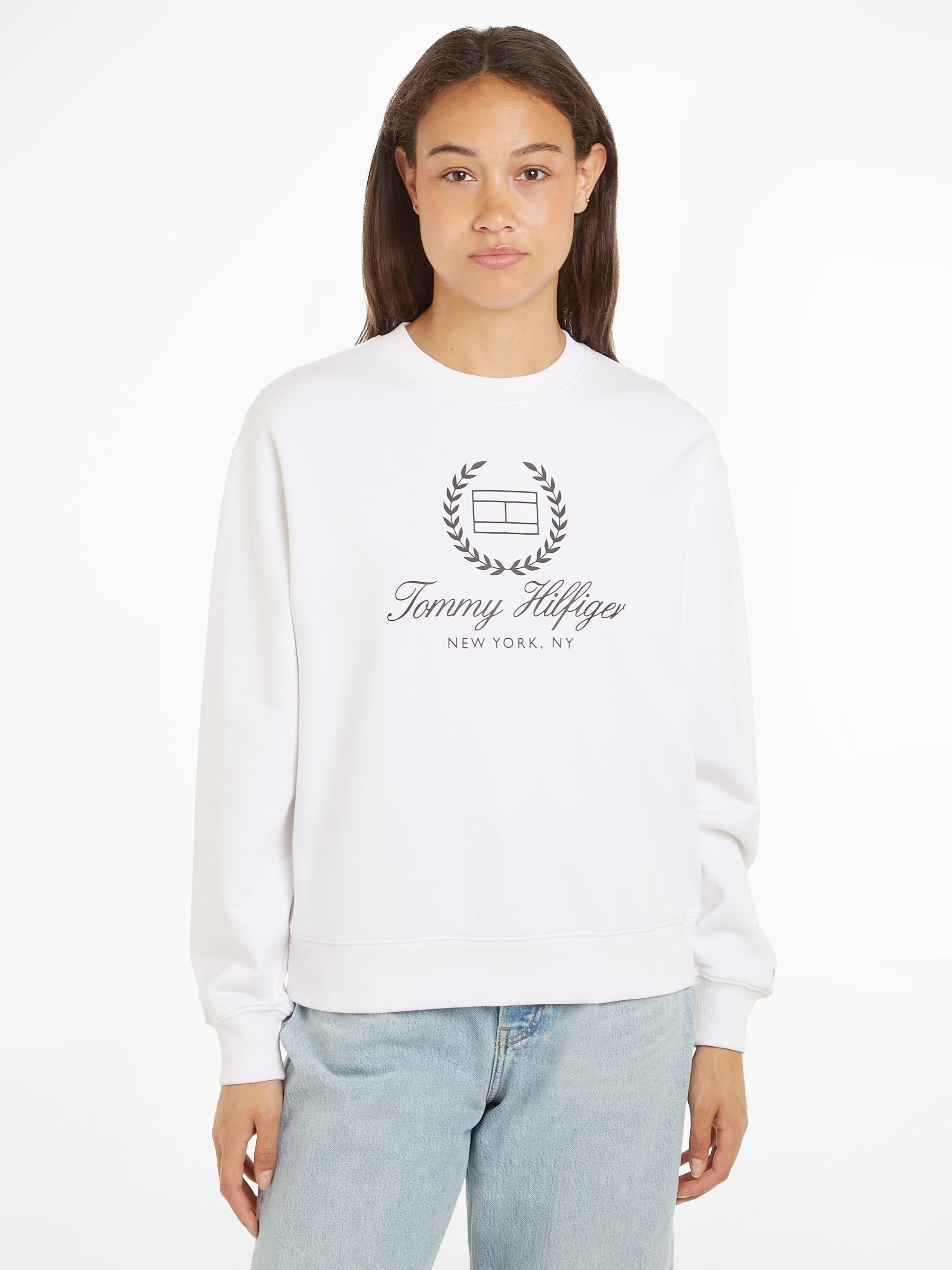 Sweatshirt »REG FLAG SCRIPT CNK SWTSHRT«, mit Logodruck auf der Brust