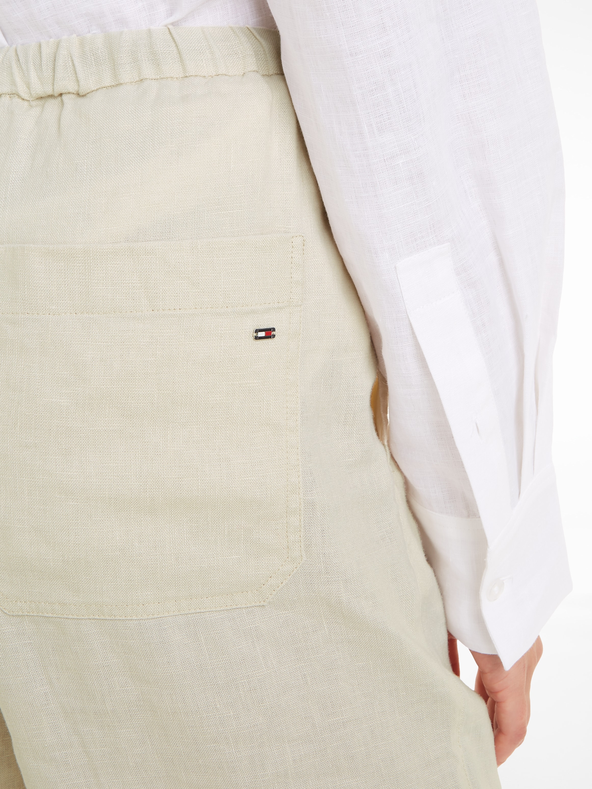 Tommy Hilfiger Leinenhose »CASUAL LINEN TAPER PULL ON PANT«, mit Metalllabel