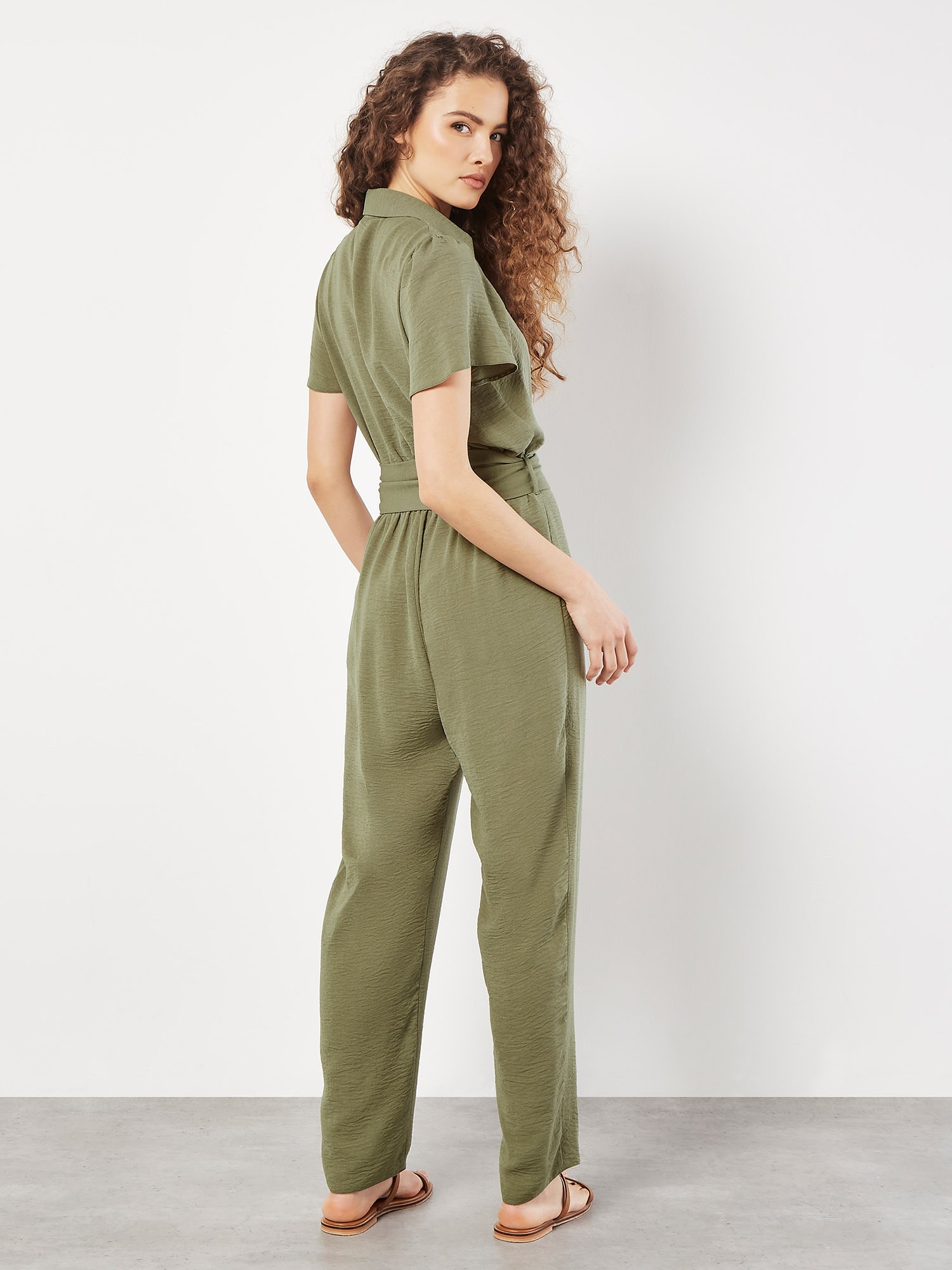 Apricot Jumpsuit »Gathered Sleeve Button Down Jumpsuit« 2 mit Knopfleiste, mit Taillengürtel