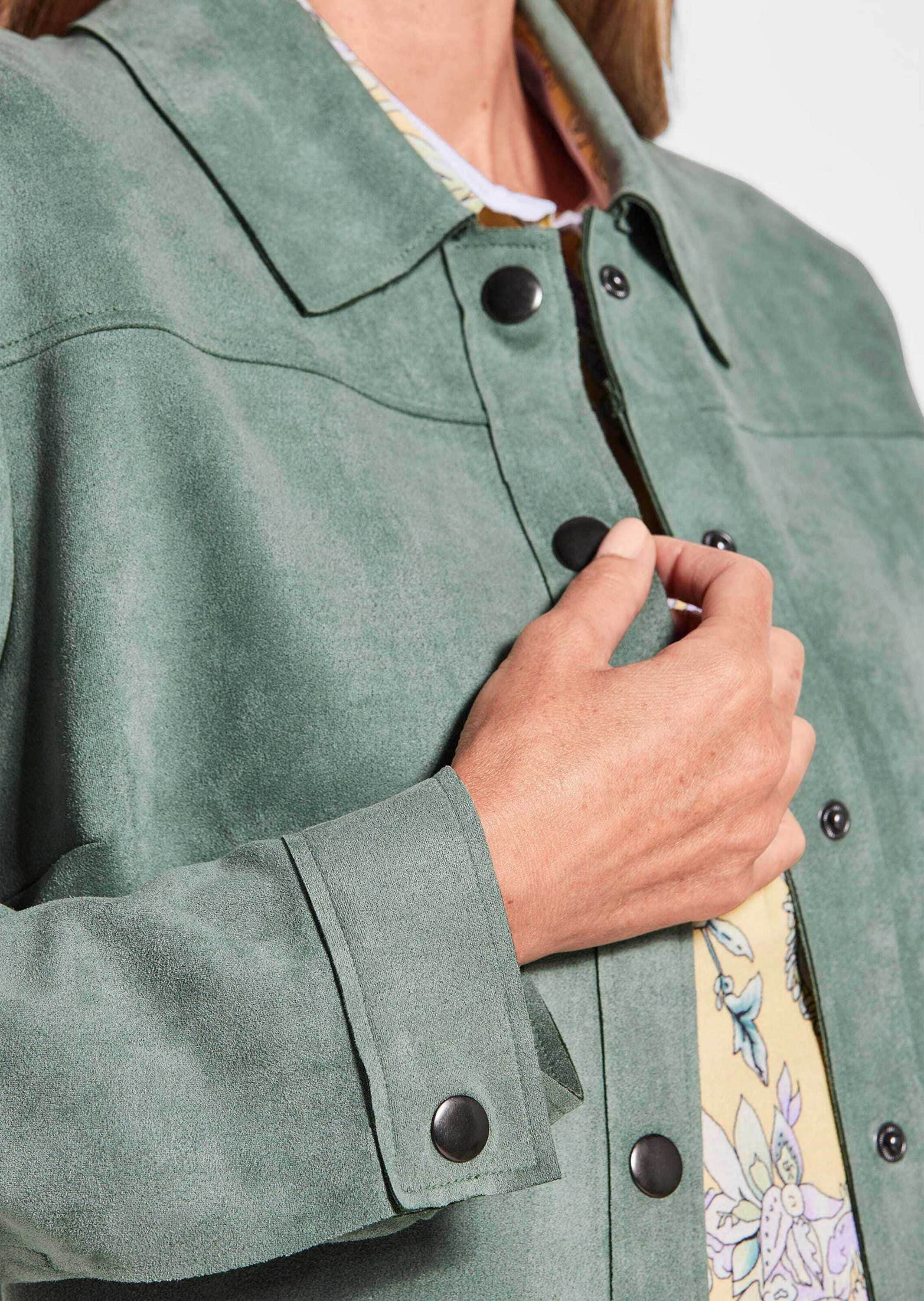 GOLDNER Kurzjacke »Kurzgröße Outdoorjacke aus Veloursimitat in Grün«