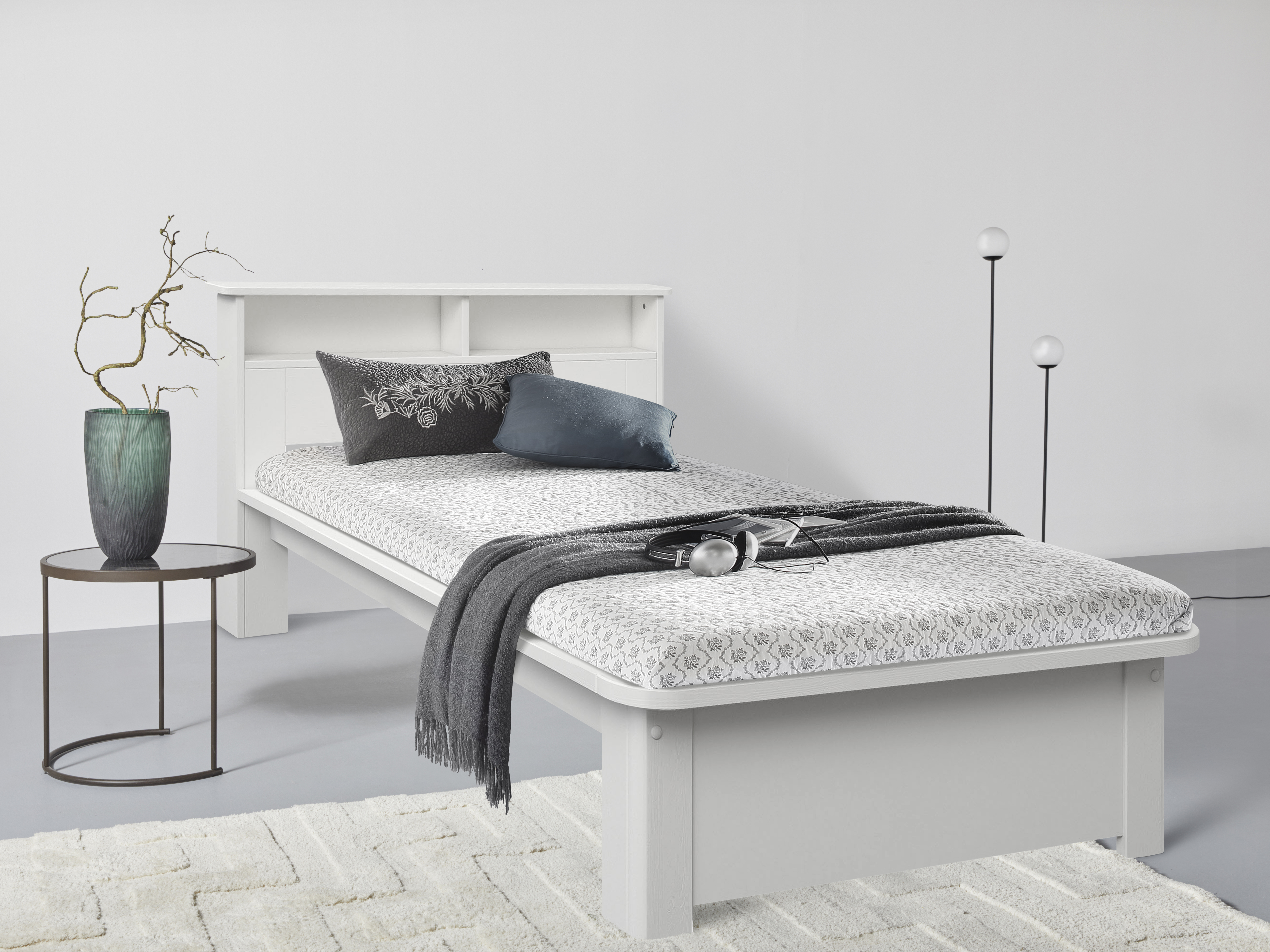 Bett »Kero«, BESTSELLER! Stauraum, zertifiziertes Massivholz