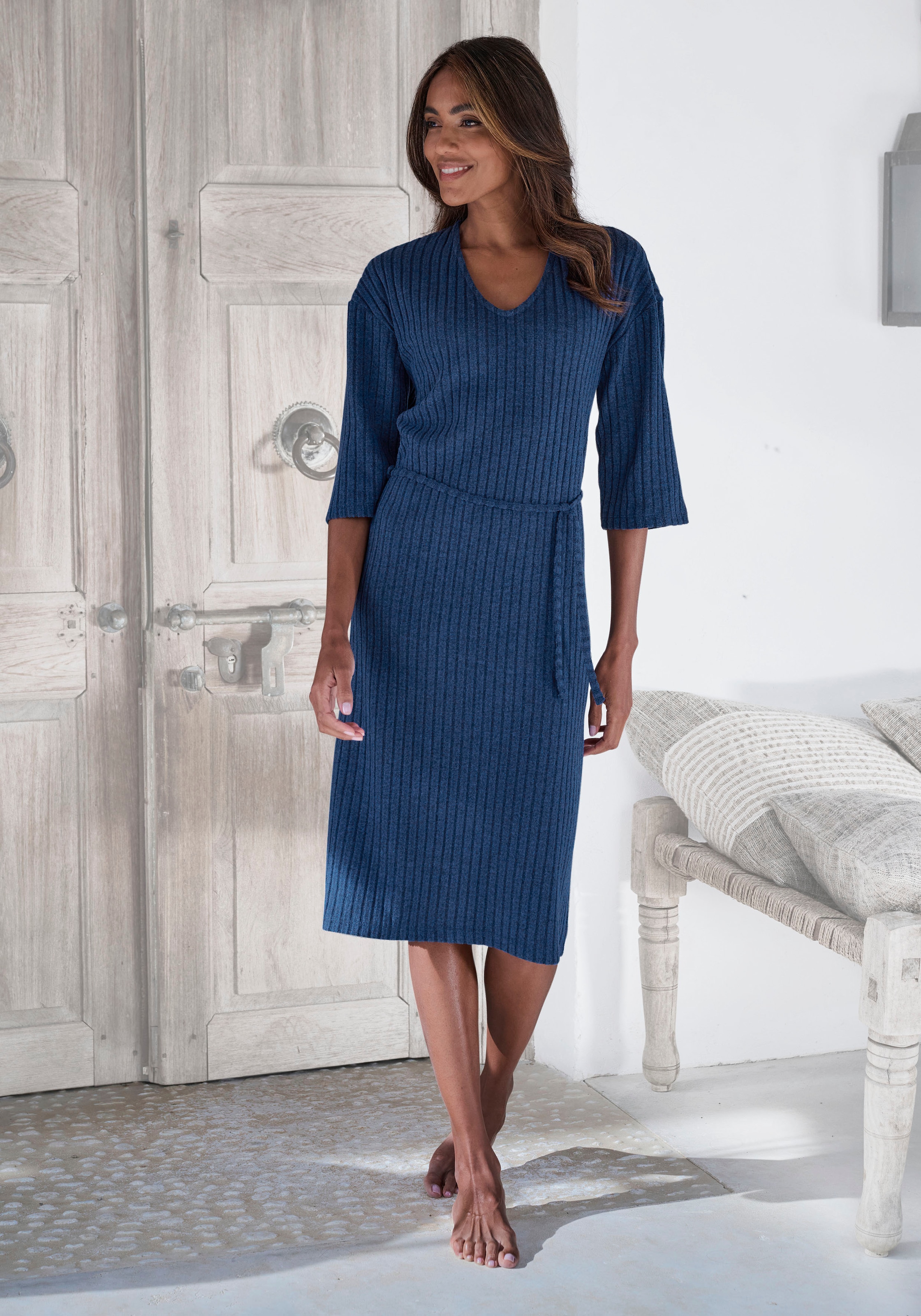 LASCANA Strickkleid, Lounge-/ Rippkleid mit weiten Ärmeln und Taillenband, Loungewear