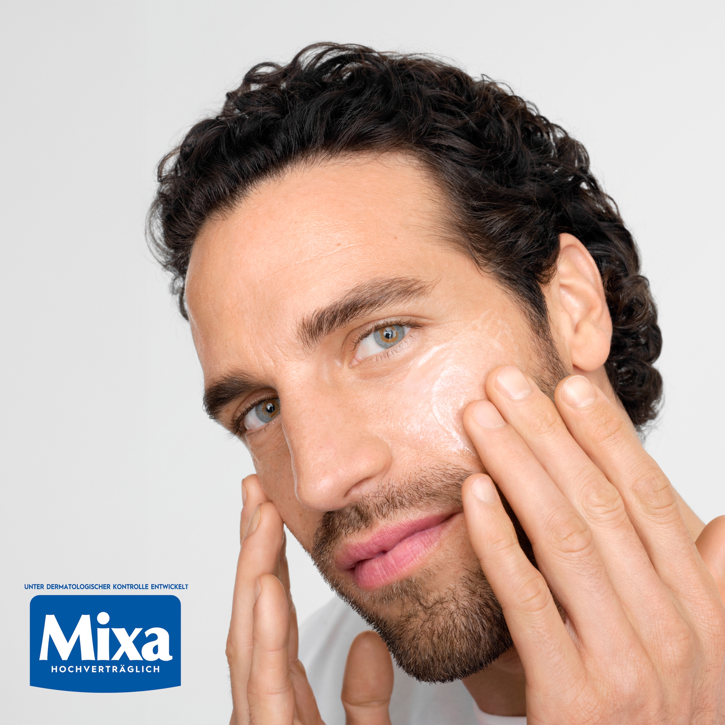 Mixa Gesichtsreinigungsgel »MIXA ANTI-HAUTSTRESS CLEANSER« bekämpft Unreinheiten ohne zu irritieren