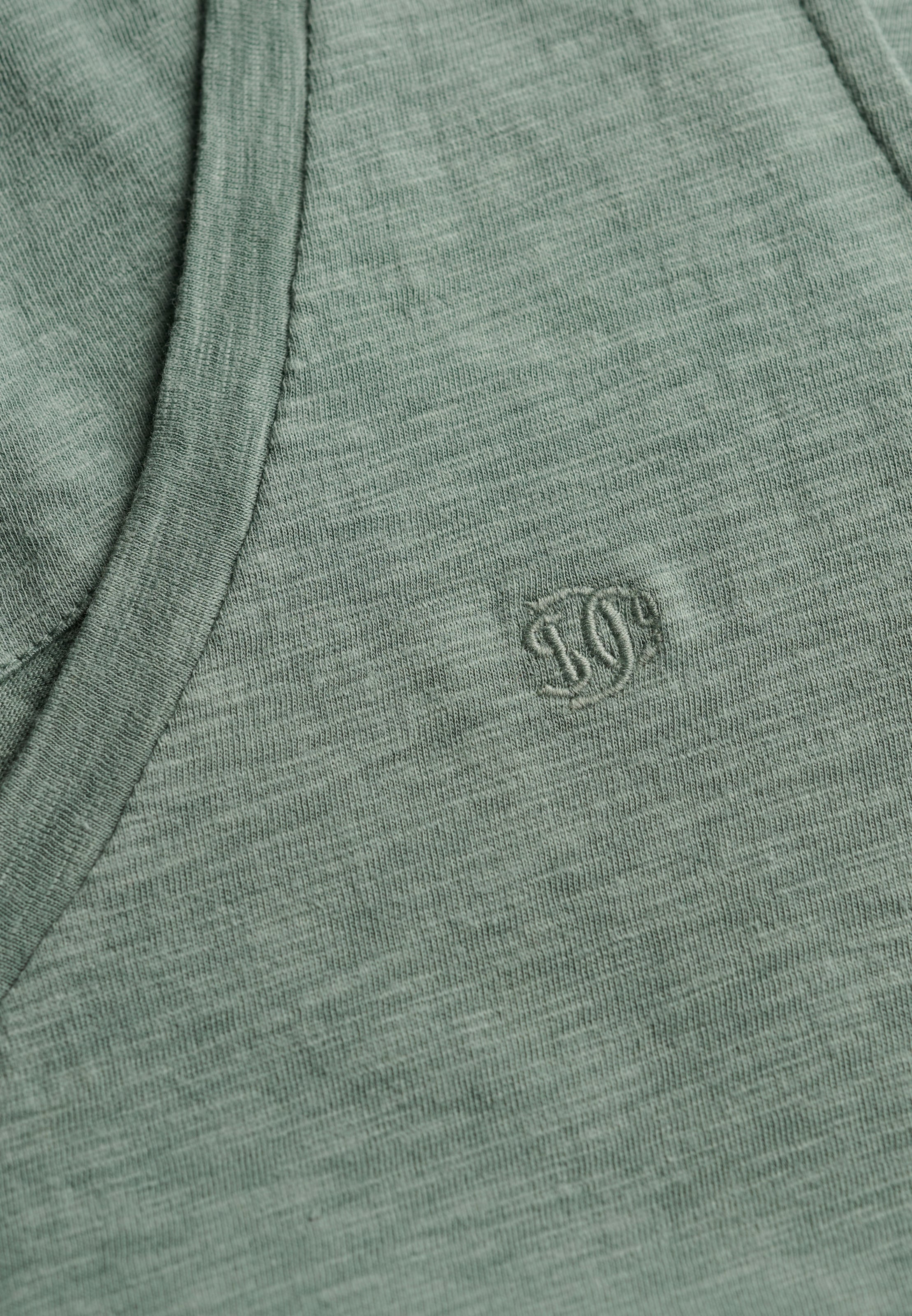 Superdry Tanktop »STUDIOS VEE NECK VEST«