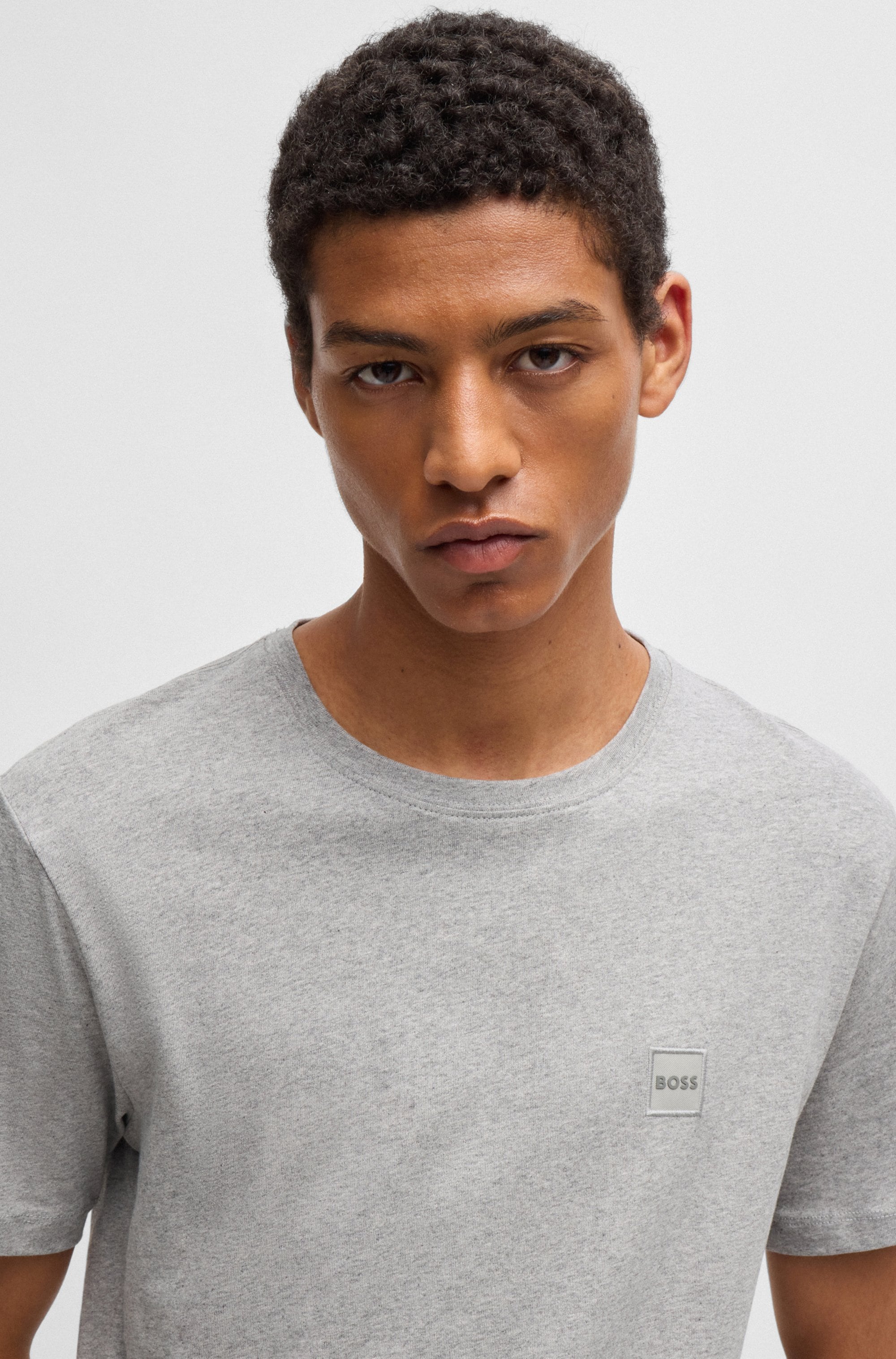BOSS ORANGE T-Shirt »Tales«, mit BOSS Stickerei auf der Brust