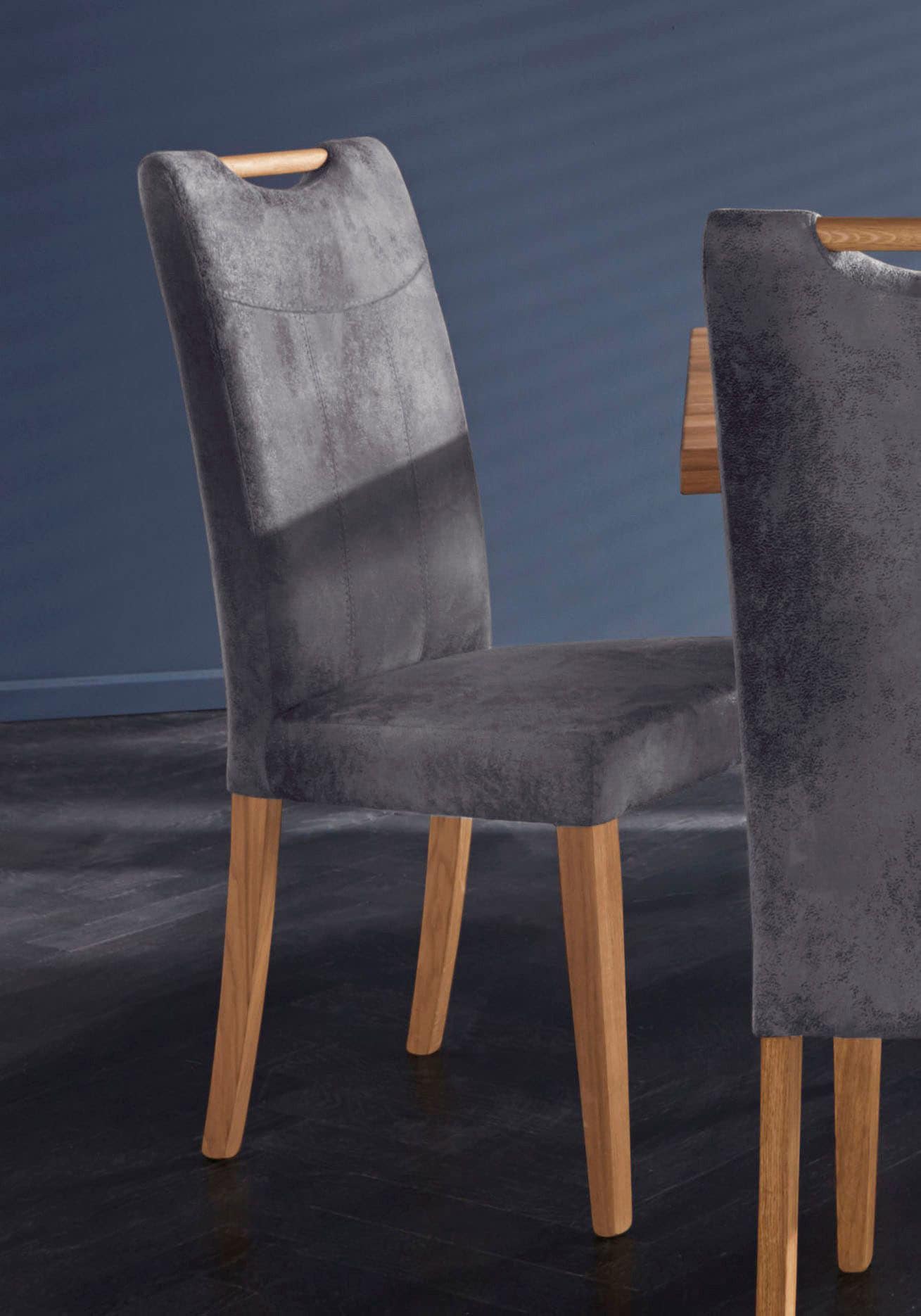 Home affaire Esszimmerstuhl »Roberta Polsterstuhl, Gestell Eiche massiv« (Set) 2 Stk. Luxus-Microfaser Vintageoptik Bezug aus strapazierfähiger Microfaser