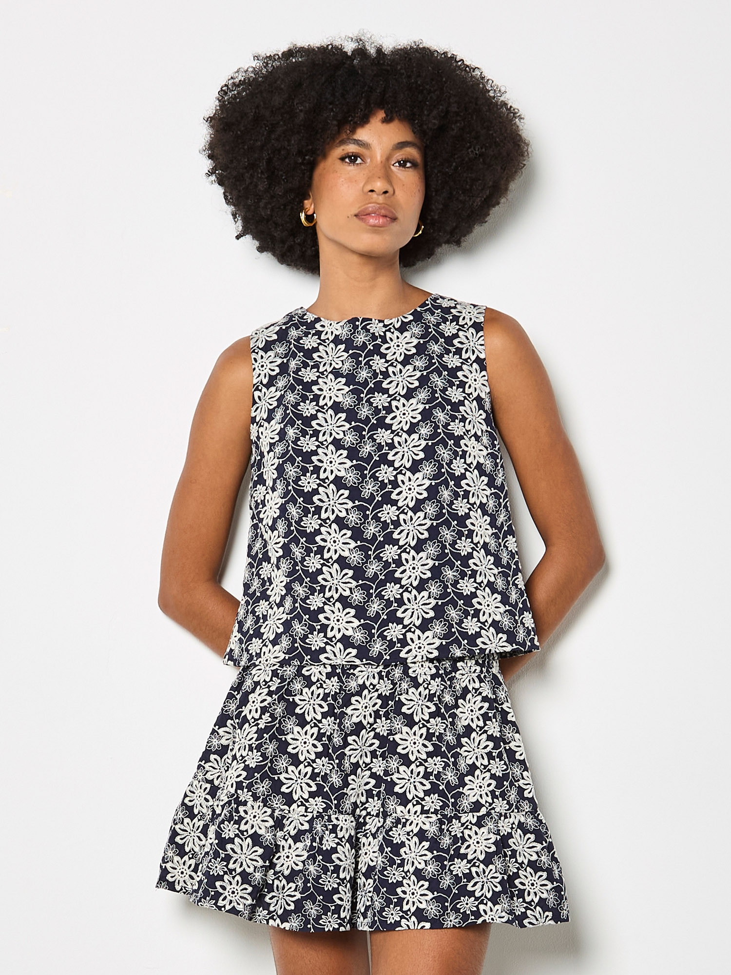 Apricot Spitzentop »Besticktes Top« mit Blumenmuster