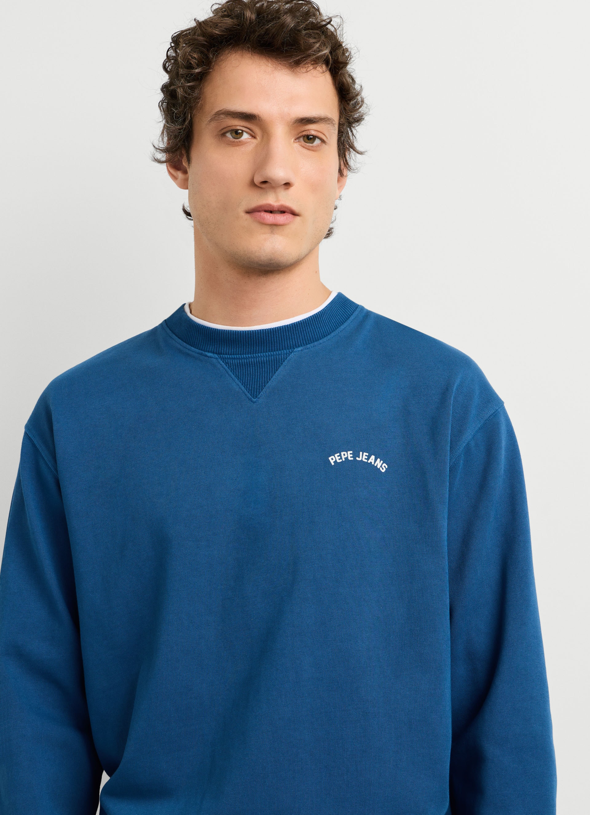 Pepe Jeans Sweatshirt »JOHN CREW«, mit Rippeinsatz am Rundhals, Logoschriftzug
