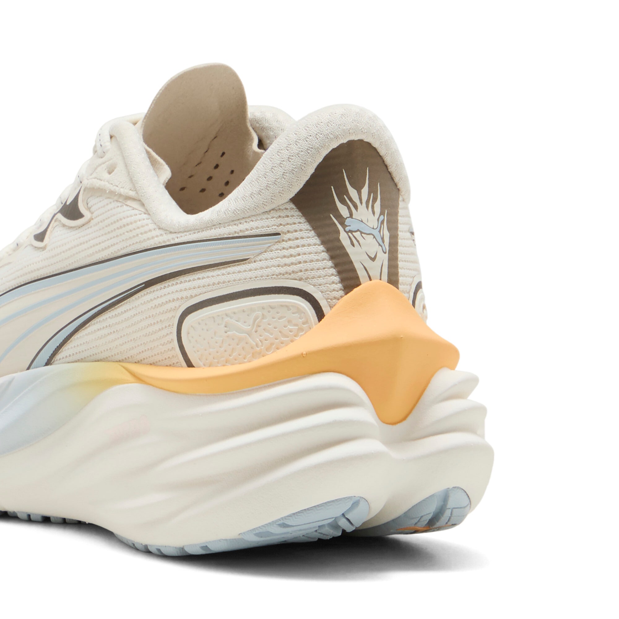 PUMA Laufschuh »VELOCITY NITRO 4 RC WNS«  für sportliche Aktivitäten, mit abriebfester Gummilaufsohle