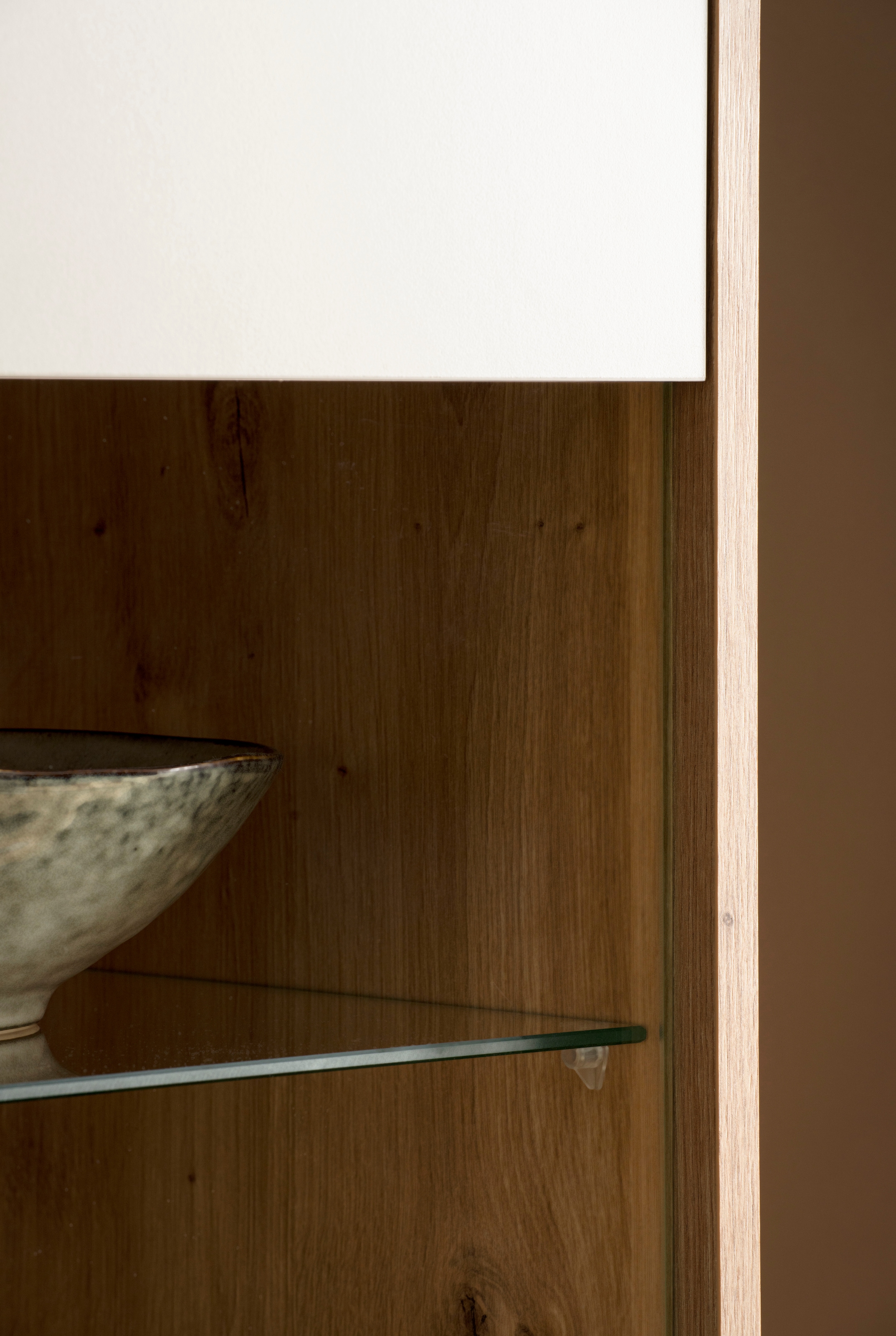 Home affaire Vitrine »Sonora, moderne Glasvitrine, Stauraumelement, Schrank« filigrane Rahmenoptik, ausreichend Stauraum, vielseitig einsetzbar