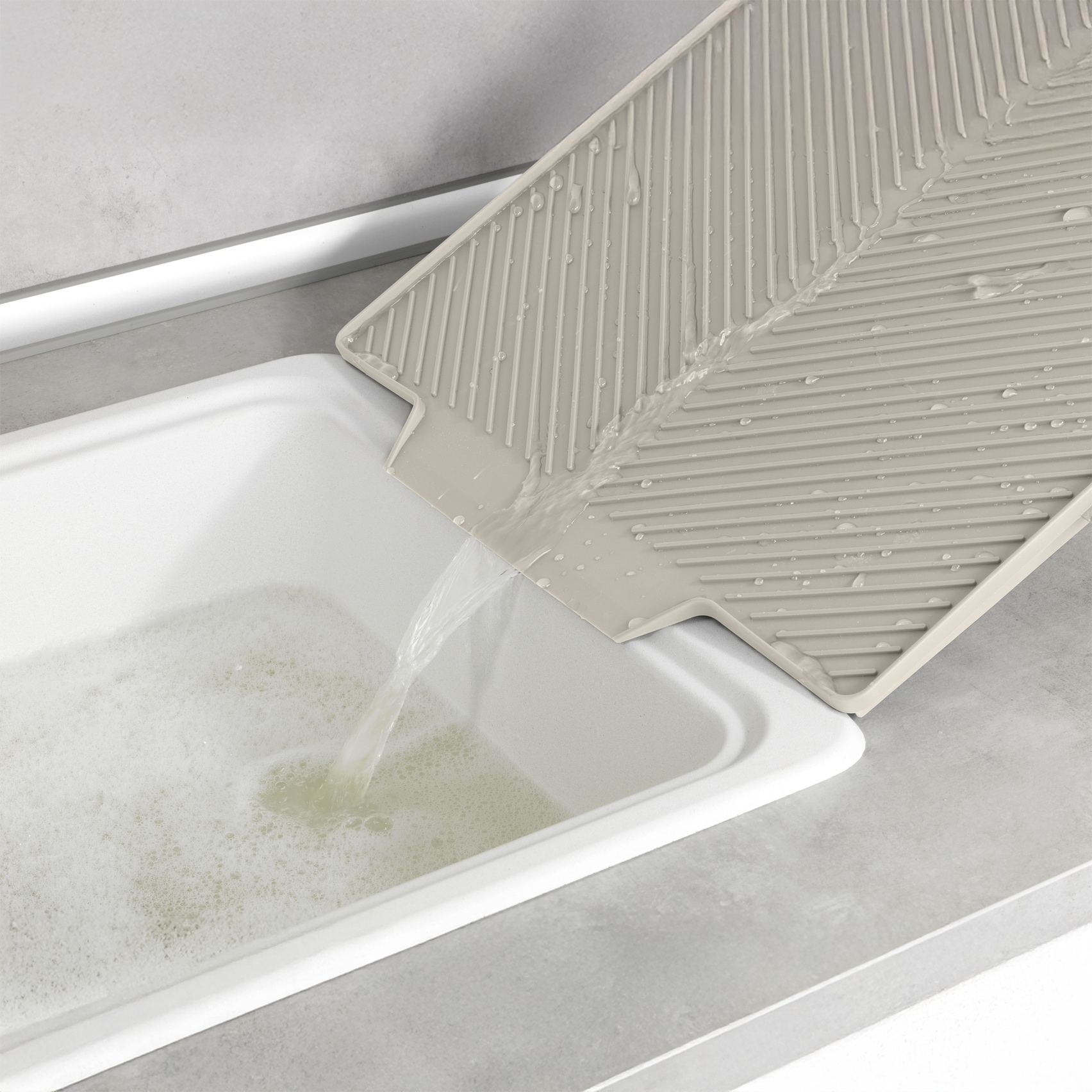 WENKO Abtropfmatte »Modell Nelia« Spülmatte für Geschirr, optimaler Wasserablauf, spülmaschinengeeignet