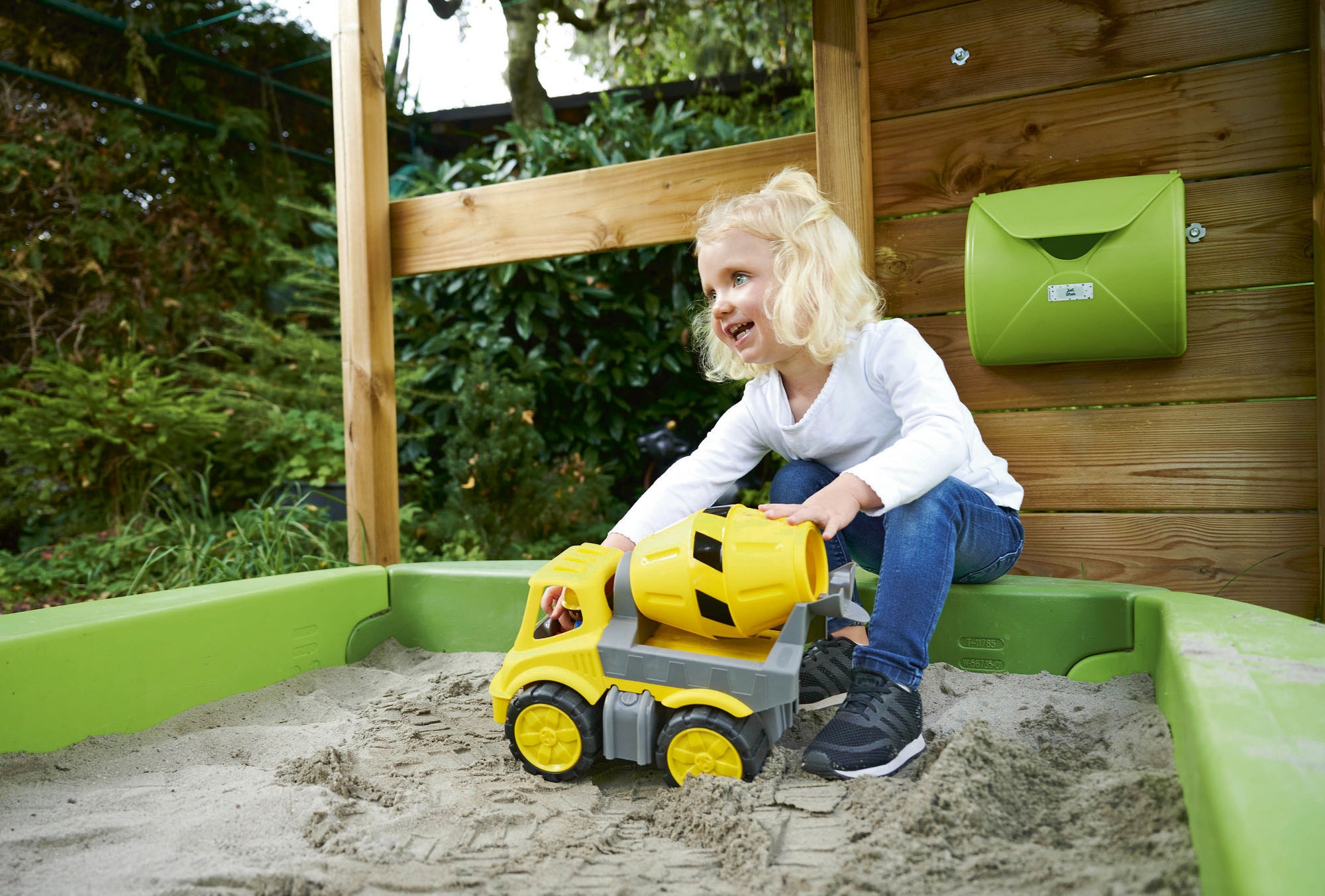 BIG Spielzeug-Betonmischer »Power-Worker Zementmischer+ Figur«, Made in Germany