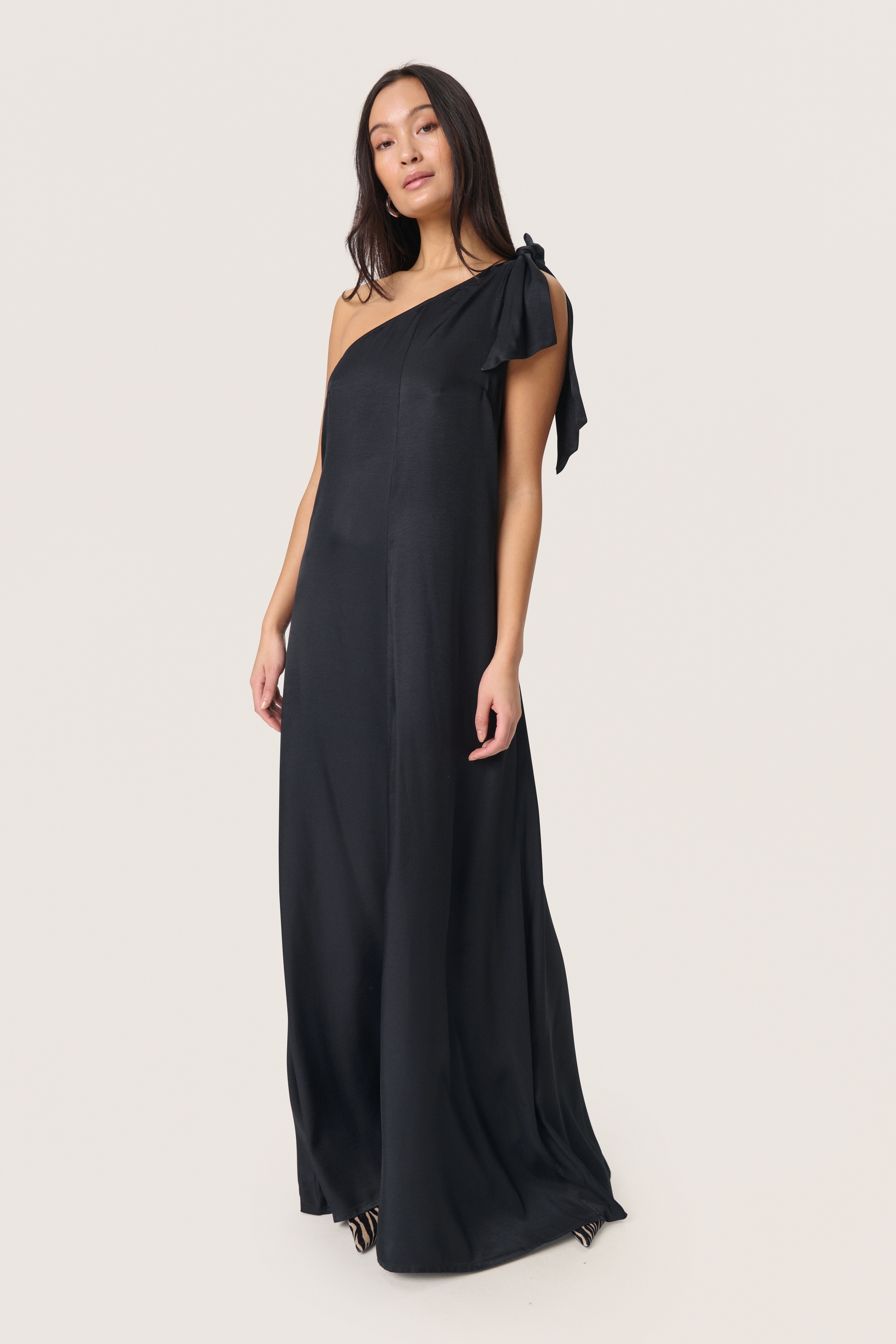 SOAKED IN LUXURY Midikleid »Damen Kleid SLBecca«