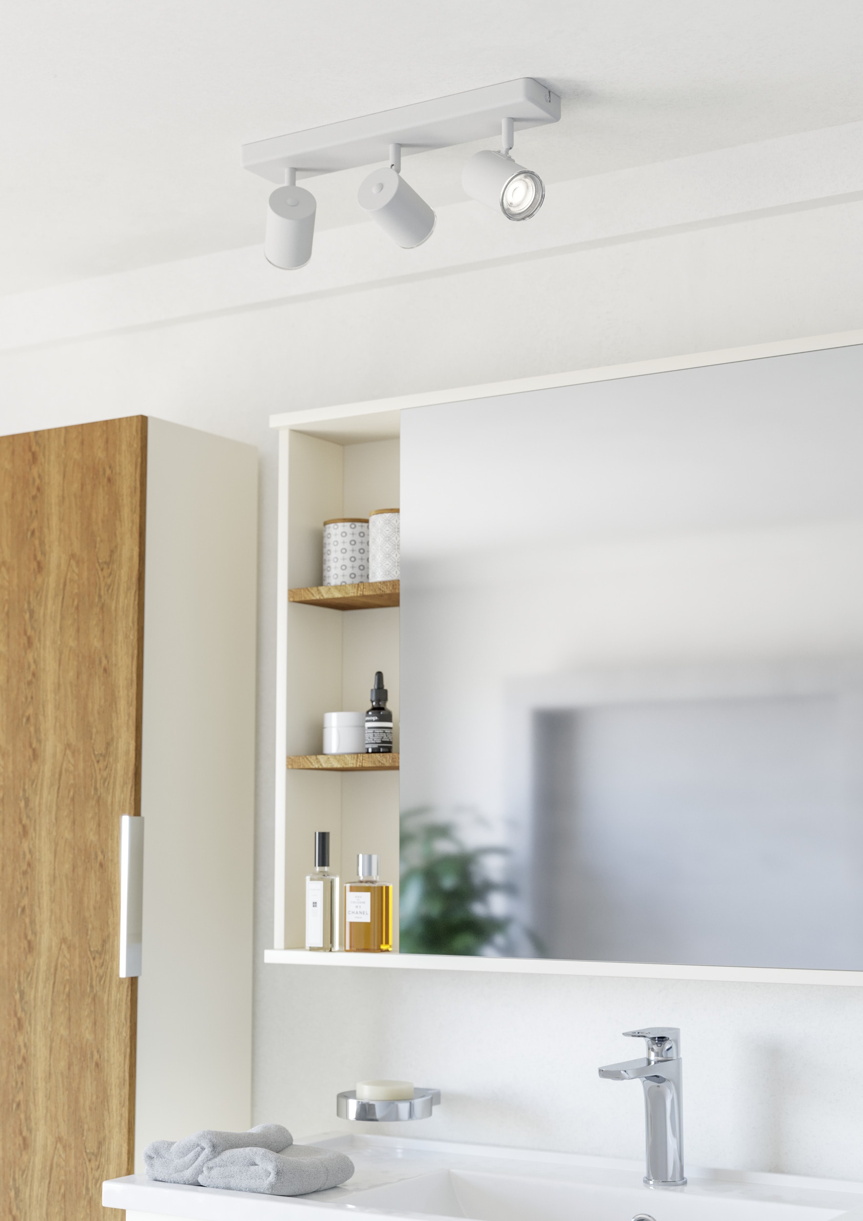 EGLO Deckenspot »CONSUMA 1 Spotlampe - Stahl - GU10 - 3X5W - IP44« GU10 1 Stk. Wandleuchte, Wandspot, schwenkbar, Strahler, L40 x B8 x H13 cm