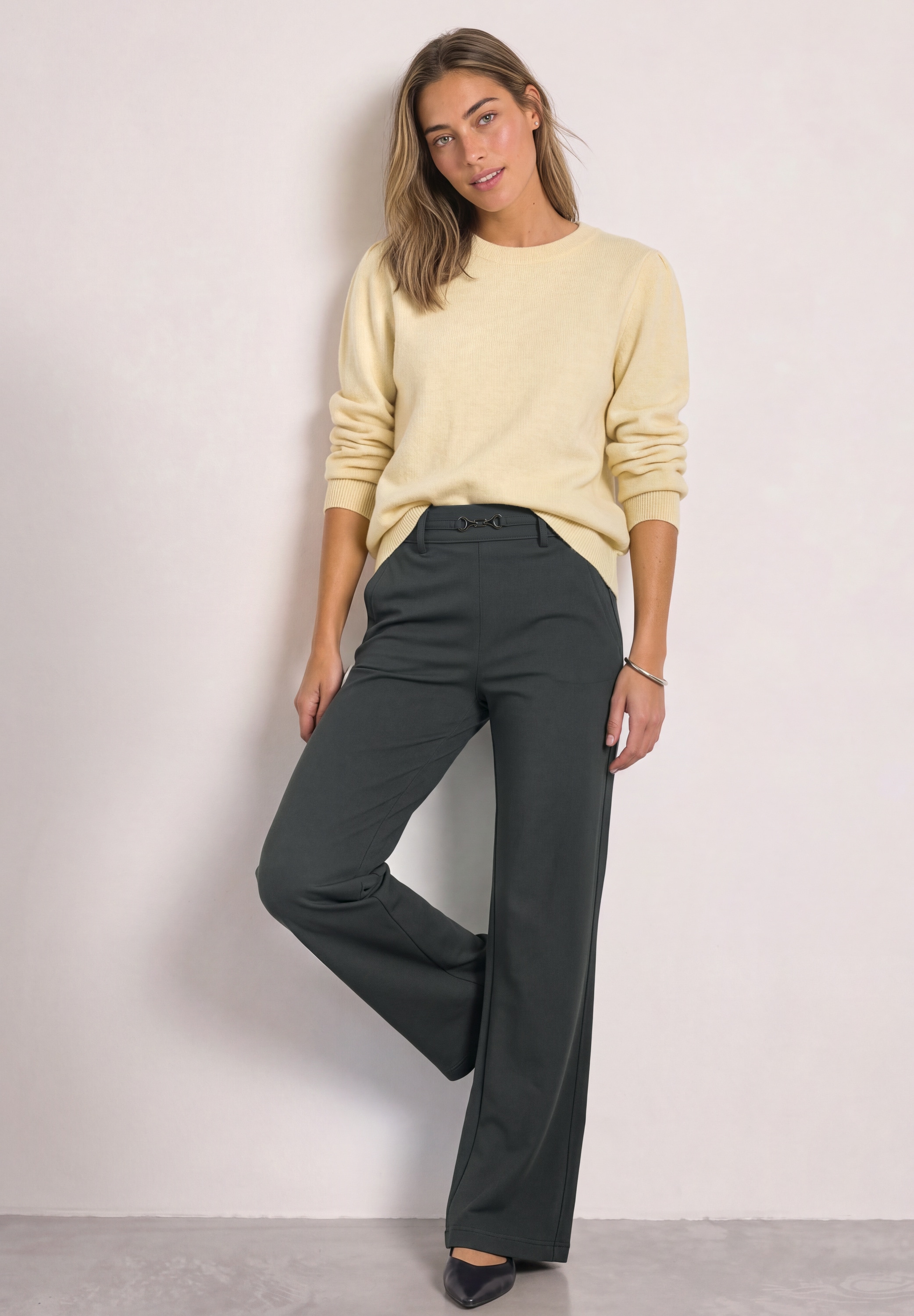 STREET ONE Stoffhose »Style Amalie«  mit Gummizug und Schnalle / Stretch