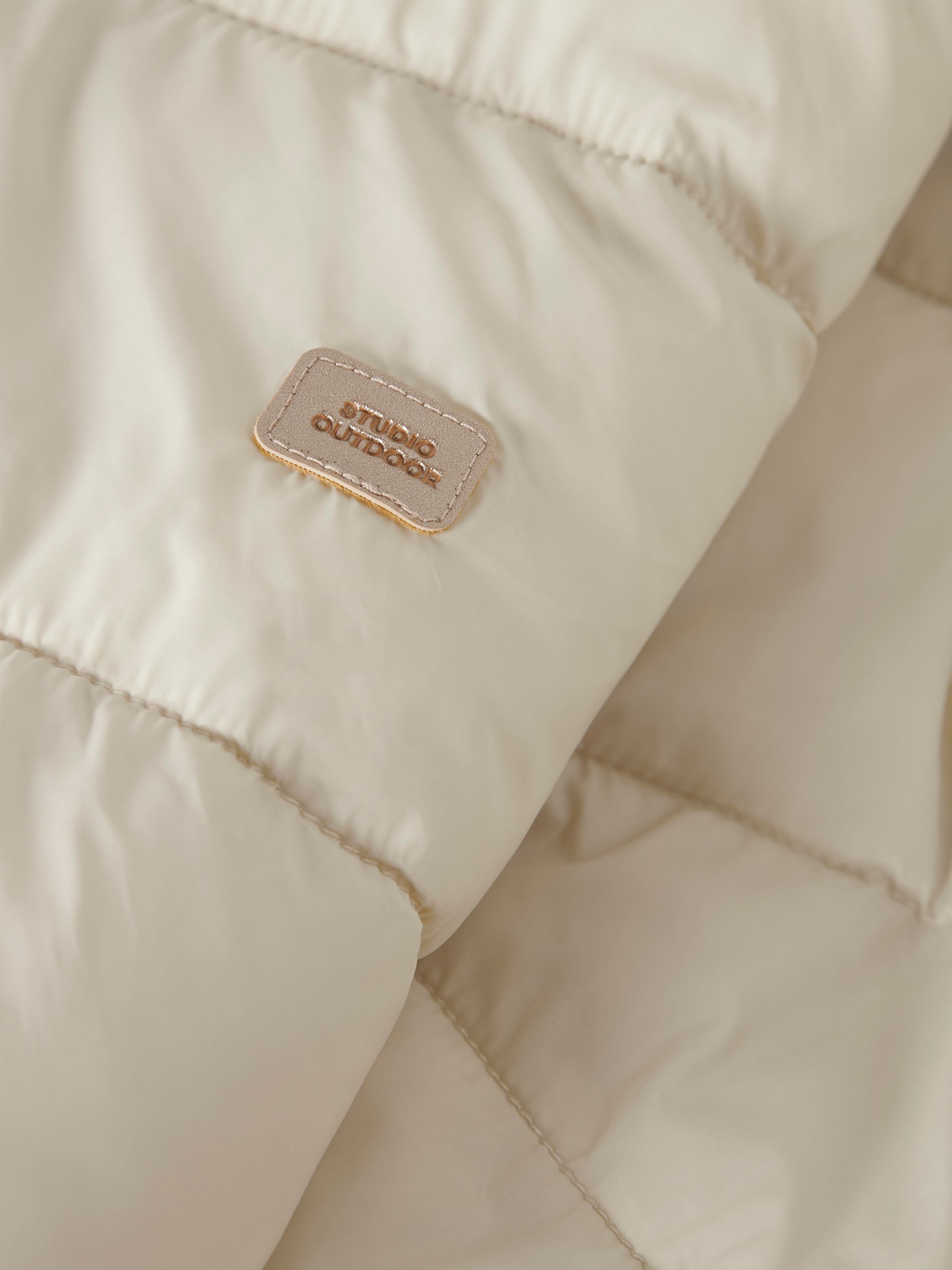 Name It Steppjacke »NKFMARBLE JACKET PB1« mit Kapuze Kunstfaser