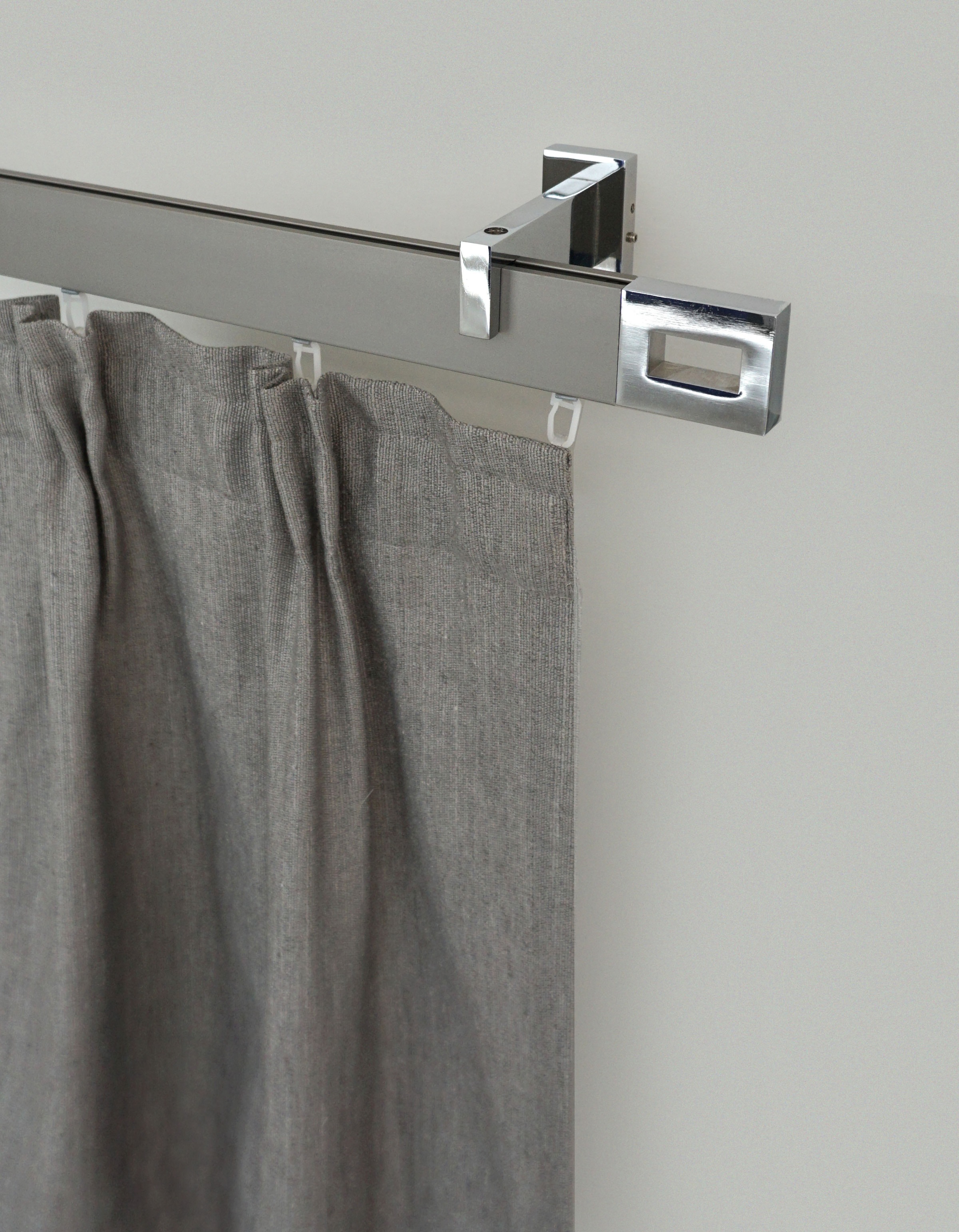 GARESA Gardinenstange »FLAT«, 1 läufig-läufig, Wunschmaßlänge, Rechteckprofil,... kaufen