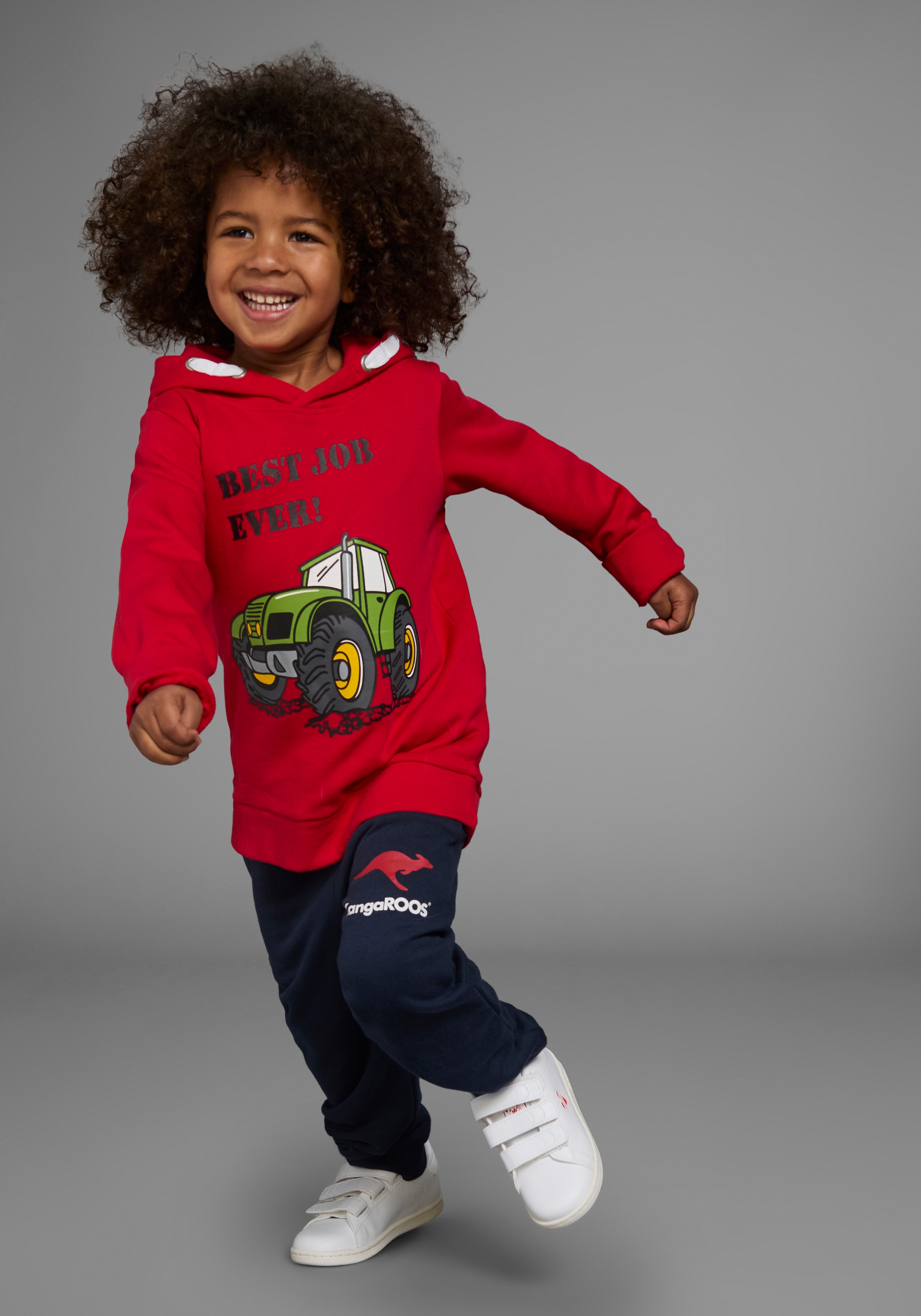 KIDSWORLD Kapuzensweatshirt »BEST JOB EVER!«, Kapuzensweatshirt mit Traktor-Print