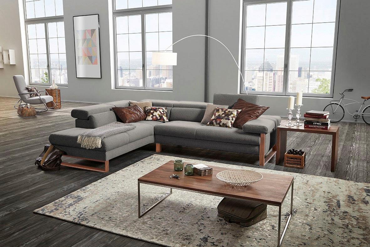 W.SCHILLIG Ecksofa »finn, Designsofa mit tollem Sitzkomfort, bequem, L-Form«, German Design Award 2016, Fußgestell Nussbaum natur, Breite 281 cm