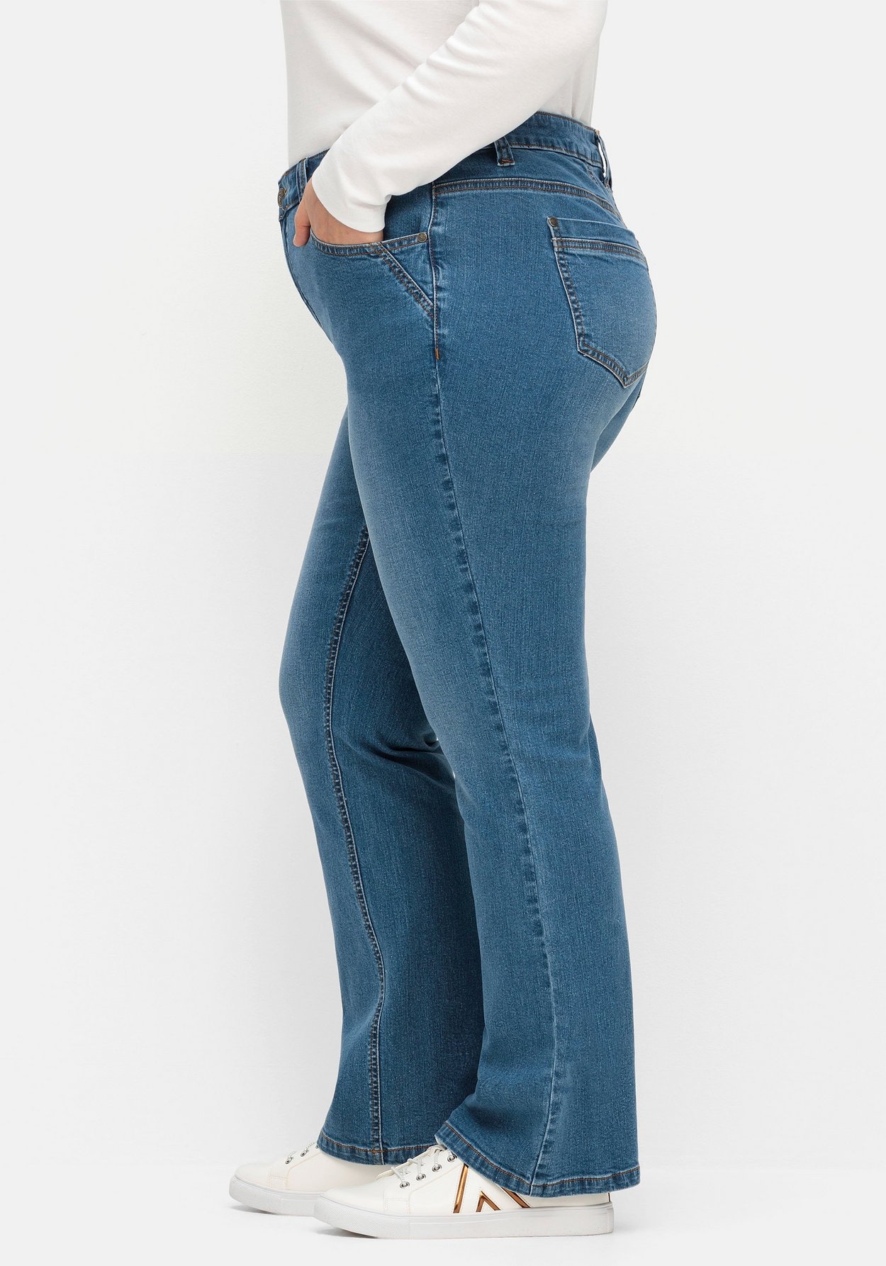 Sheego Bootcut-Jeans »Bootcut-Jeans SUSANNE ideal bei viel Bauch und schmalen Beinen«