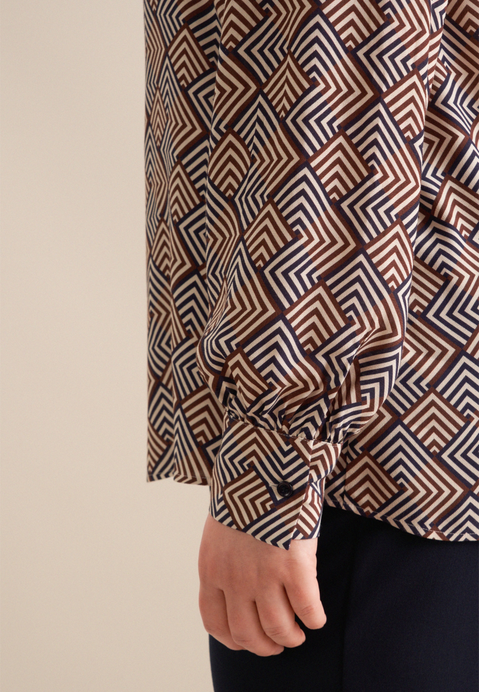 seidensticker Hemdbluse »Schwarze Rose«, Langarm Kragen Geometrische Muster