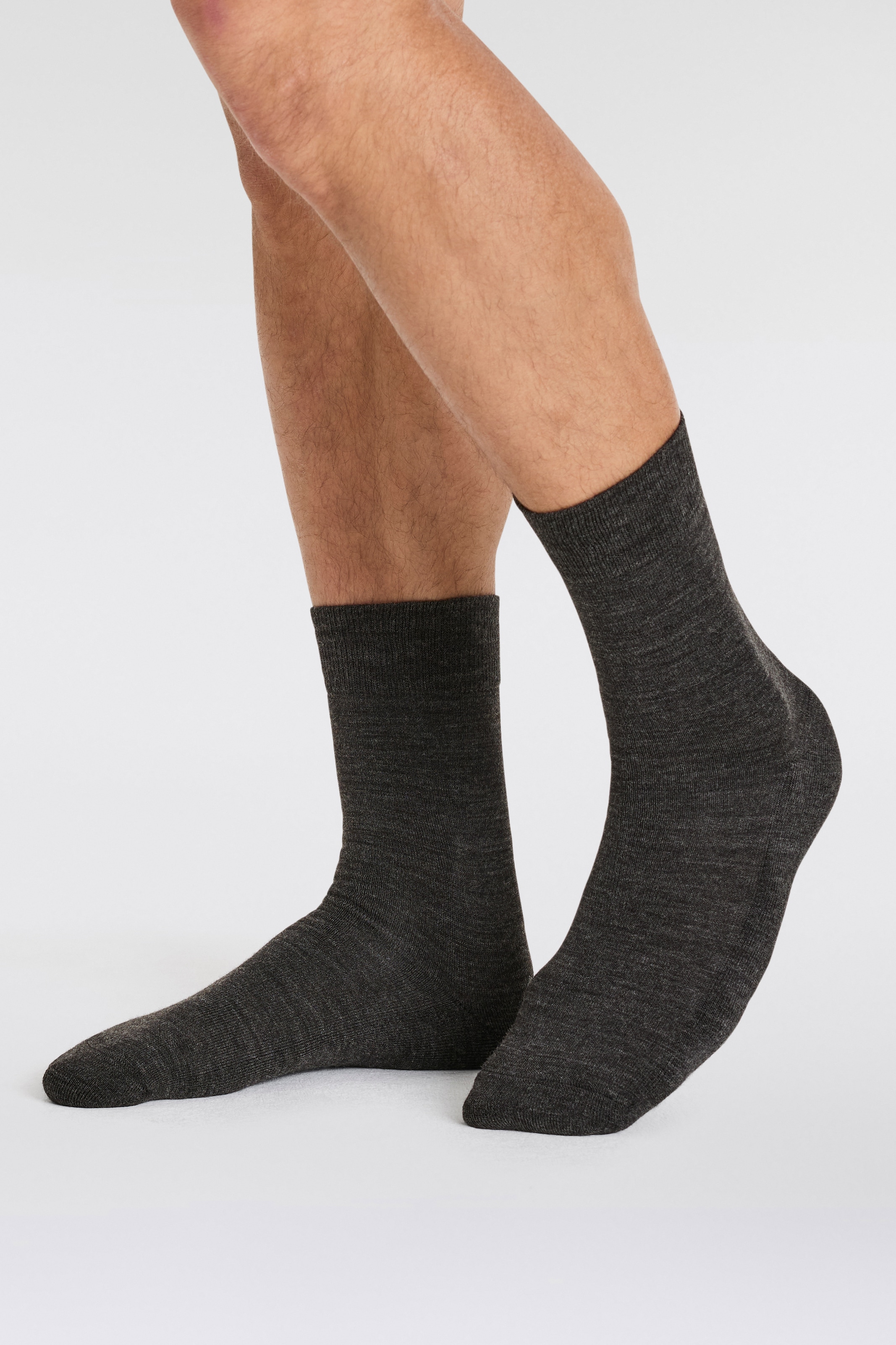 Apollo Basicsocken, (3er Pack), mit Stickerei und weichen Merinowoll-Anteil