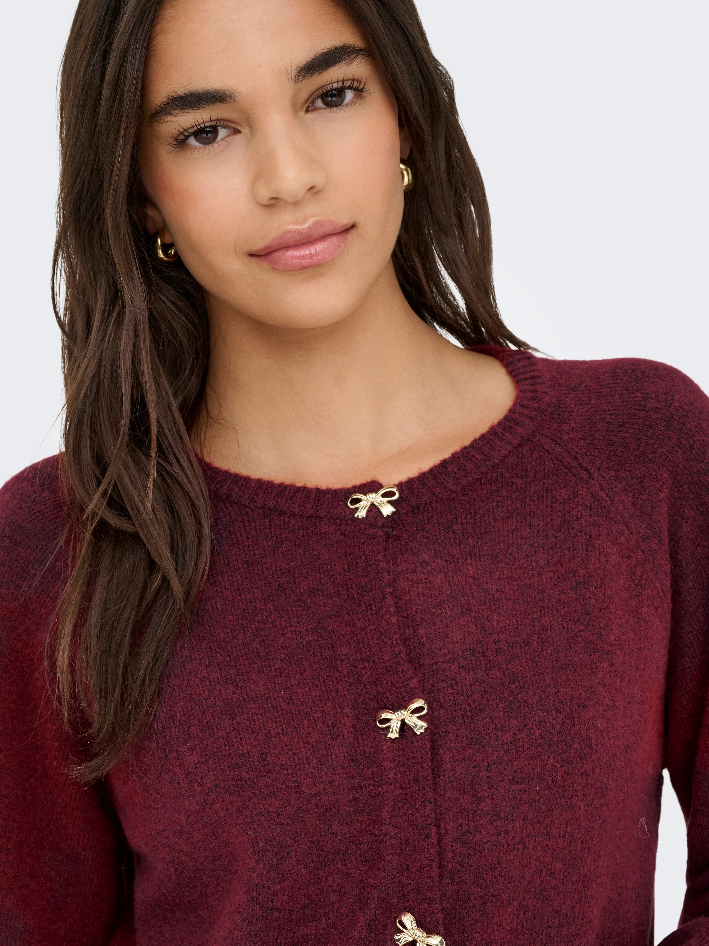 ONLY Strickjacke »ONLTORINO LS BUTTON O-NECK CARDIG EX KNT« mit tollen Schleifen-Details