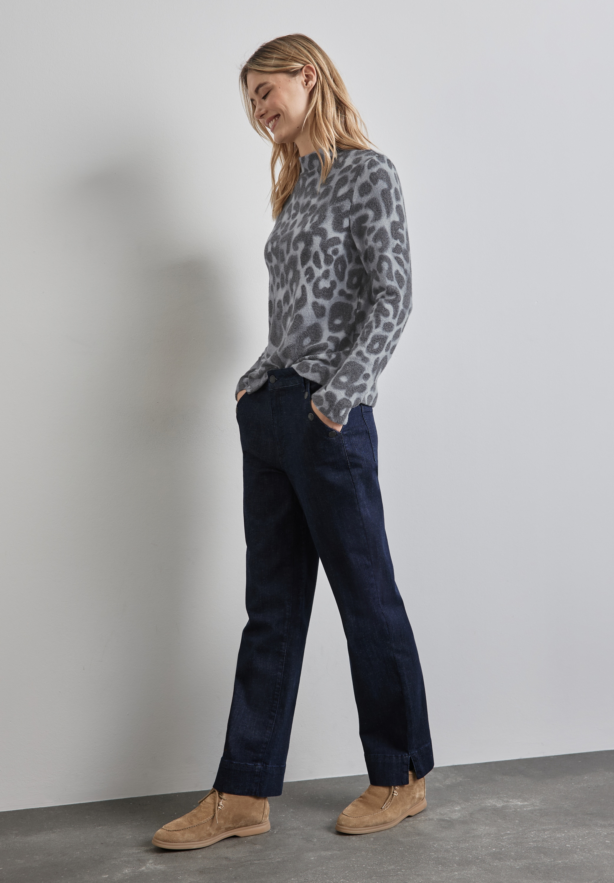 STREET ONE Langarmshirt, mit Leo-Muster