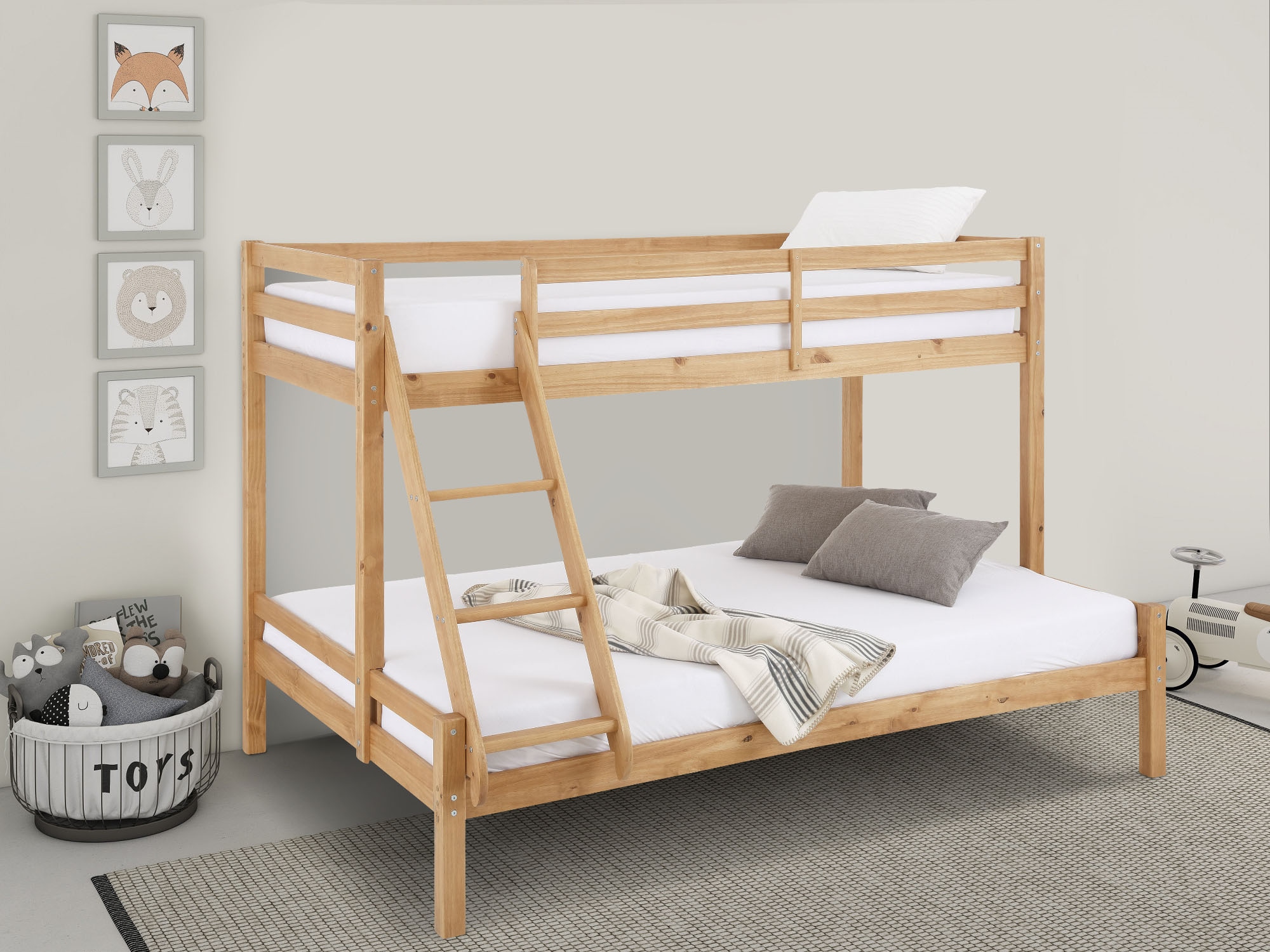 Lüttenhütt Kinderbett »Alpi«, mit 2 Schlafgelegenheiten, inklusive Lattenrost und Leiter