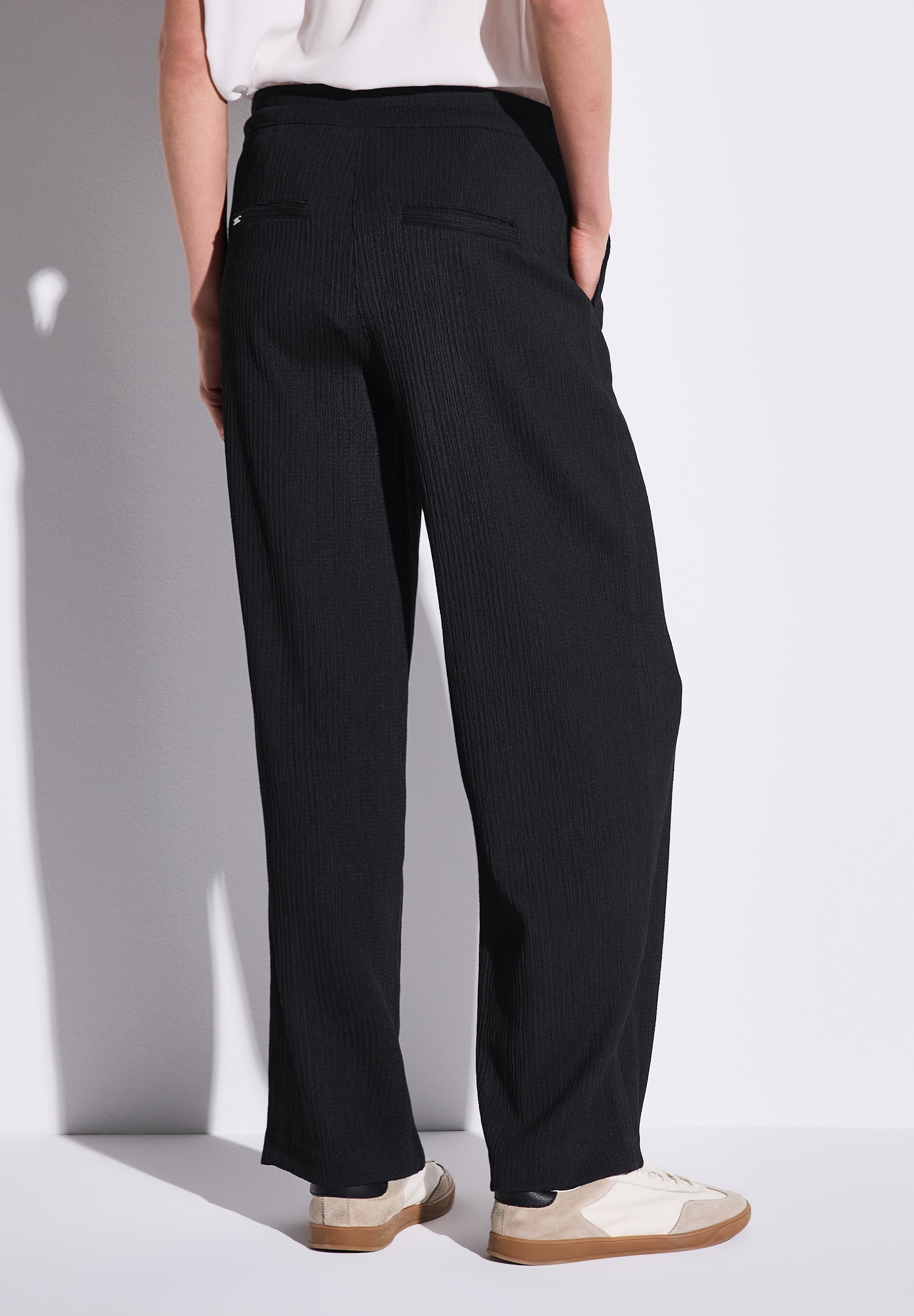 STREET ONE Stoffhose, mit Struktur