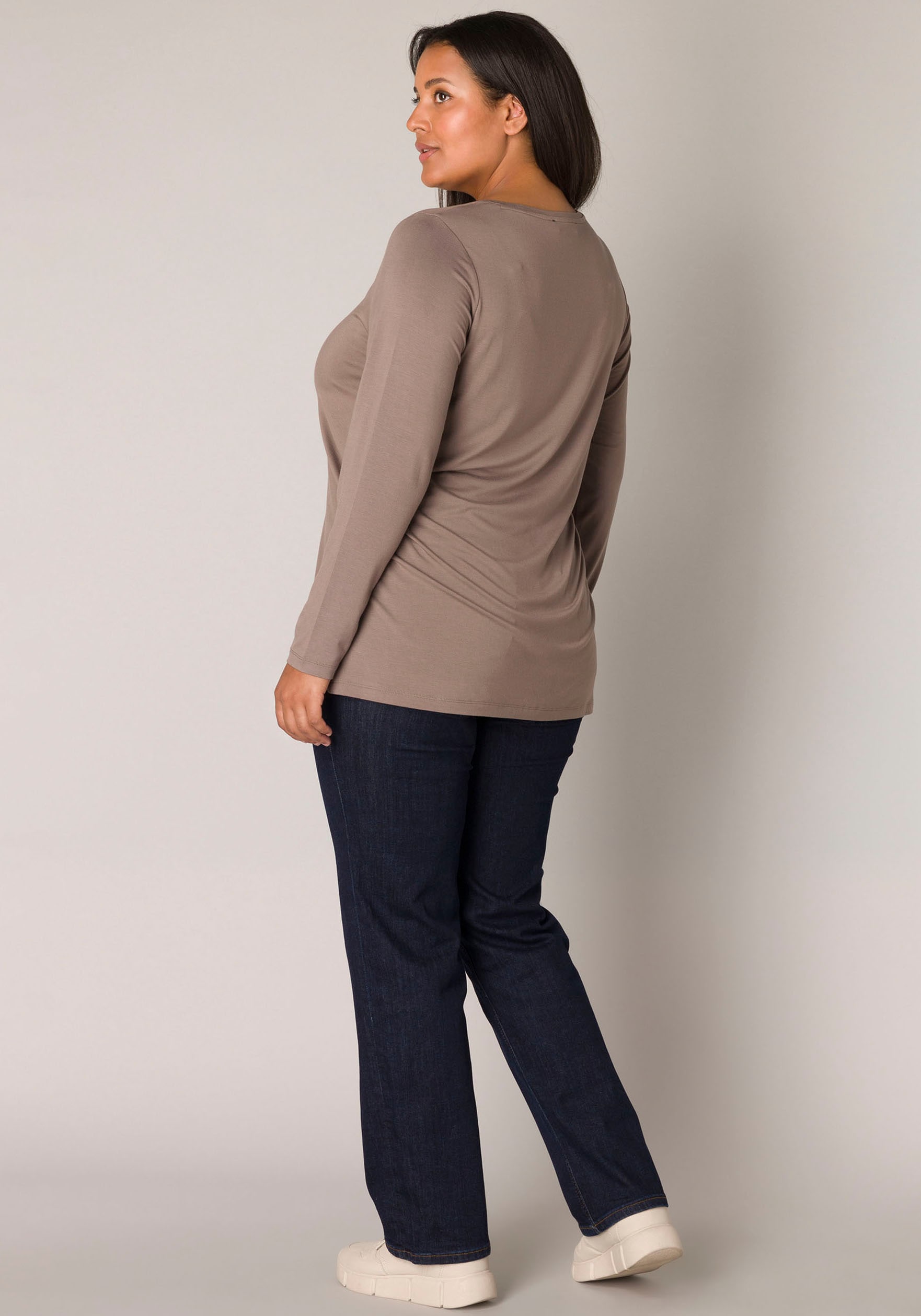 Base Level Curvy Langarmshirt, mit V-Ausschnitt