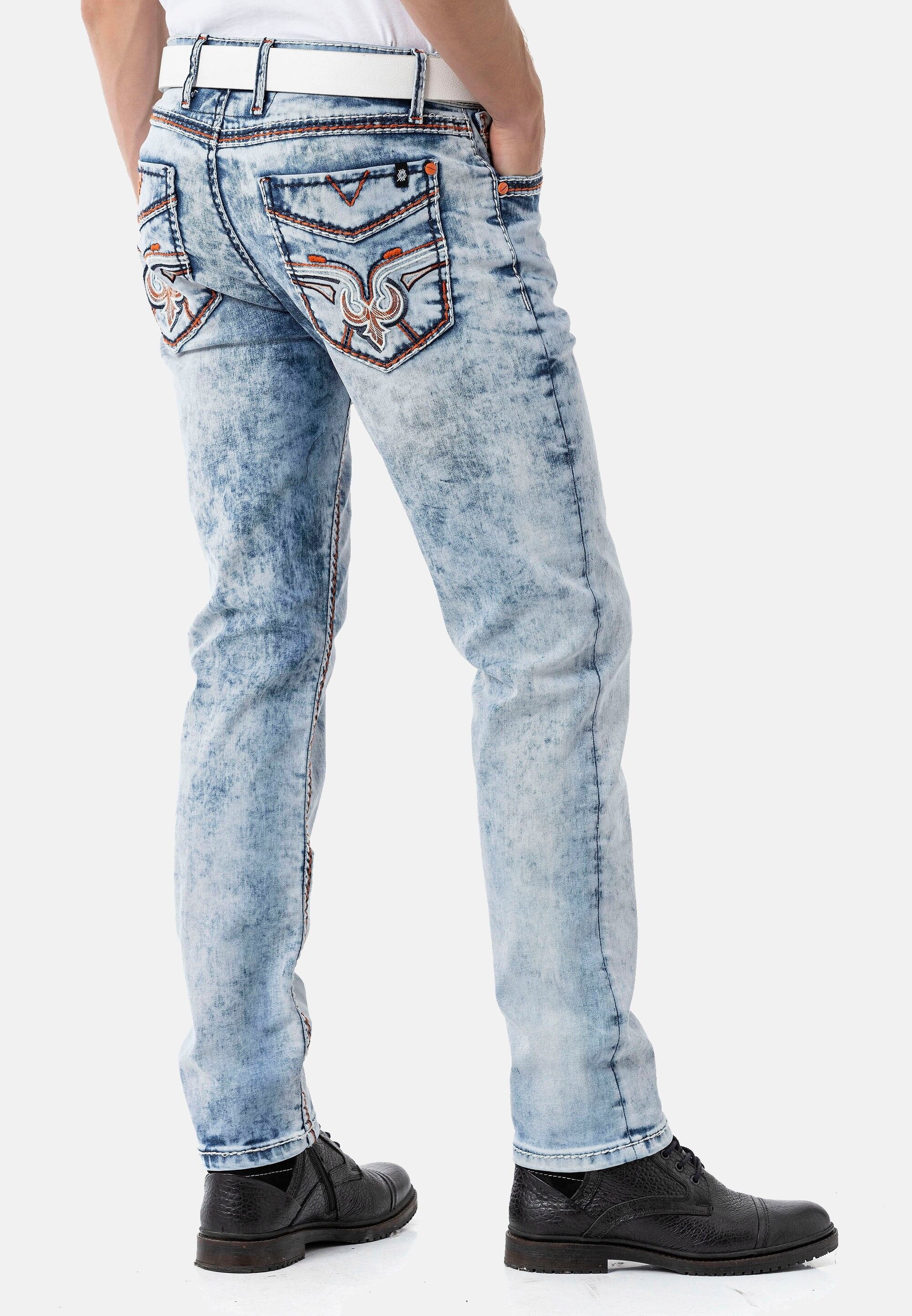 Cipo & Baxx Straight-Jeans »Cipo & Baxx Jeanshose CD892« mit stylischer Waschung