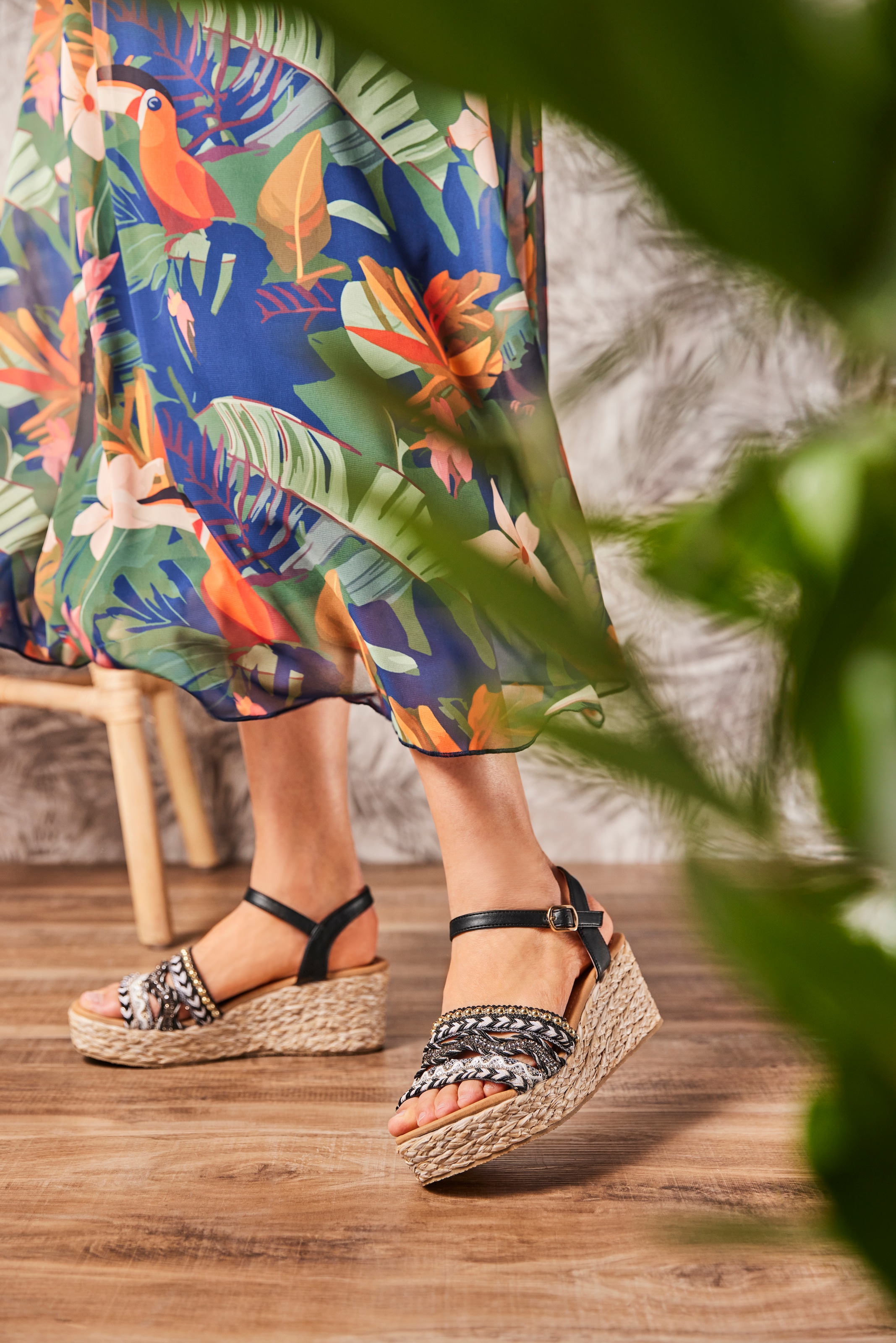 Aniston SHOES Keilsandalette, Sandale, Sommerschuh, Pailletten - NEUE KOLLEKTION