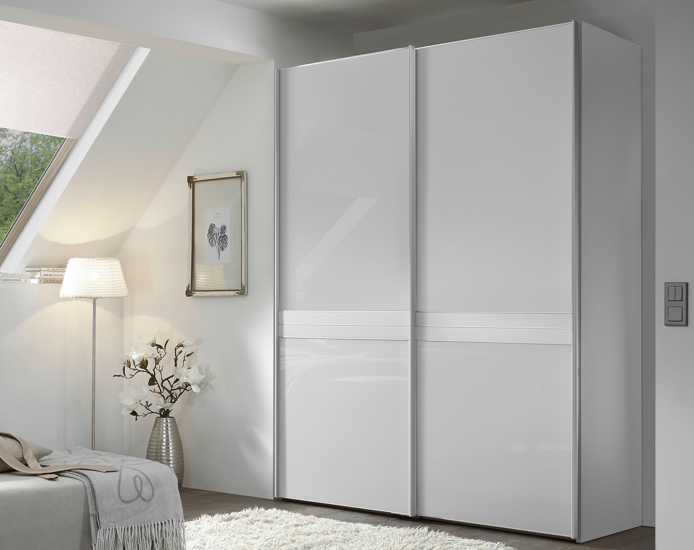 STAUD Schwebetürenschrank »Sinfonie Plus, edles Design in hochwertiger Qualität, Made in Germany« Mittelband in Mattglas und vier verschiedenen Ausstattungsvarianten